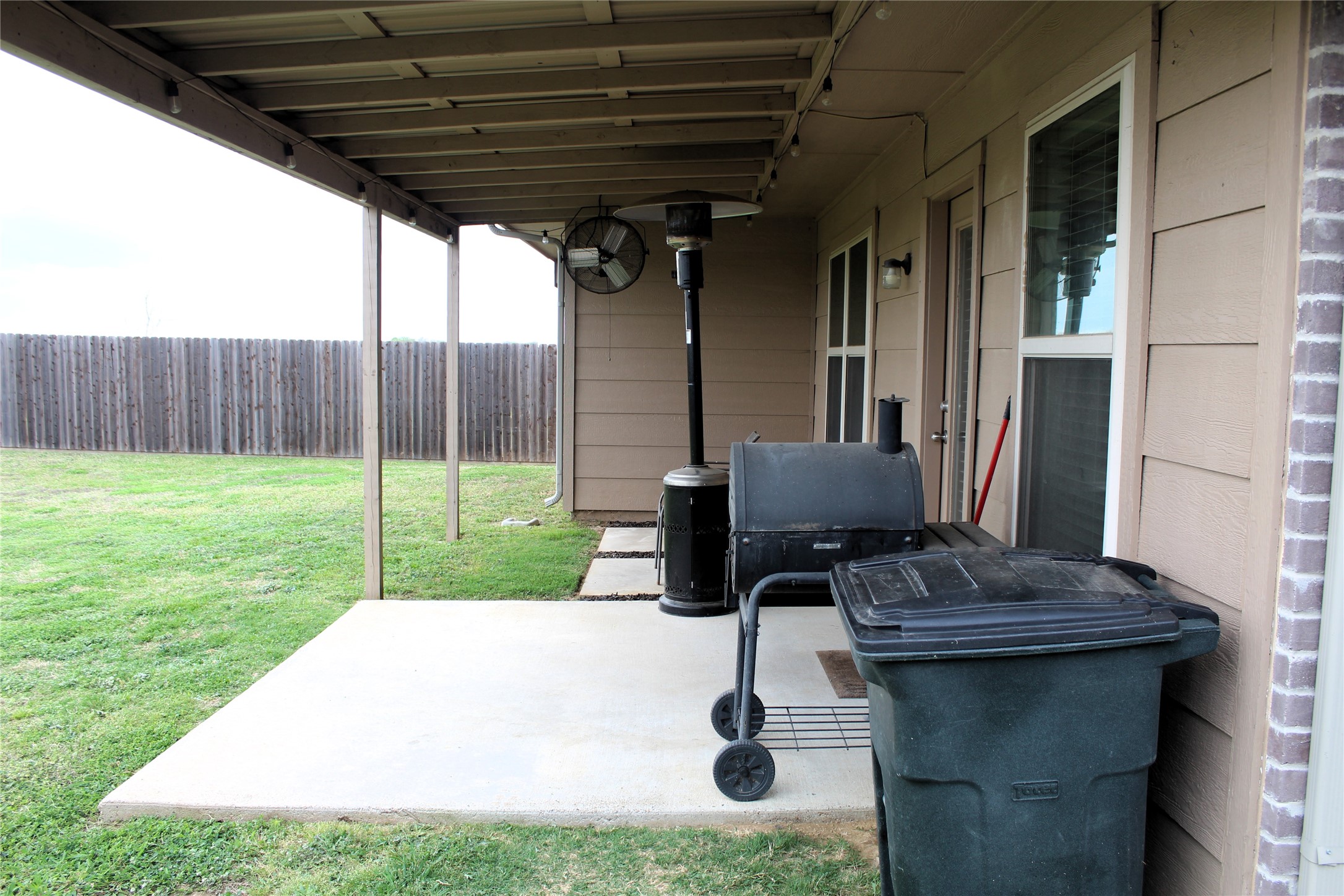 515 Cottage Row, Mabank, TX, 75147