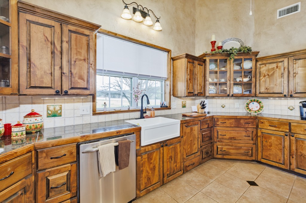 4460 Hildreth Pool Road, Bowie, TX, 76230