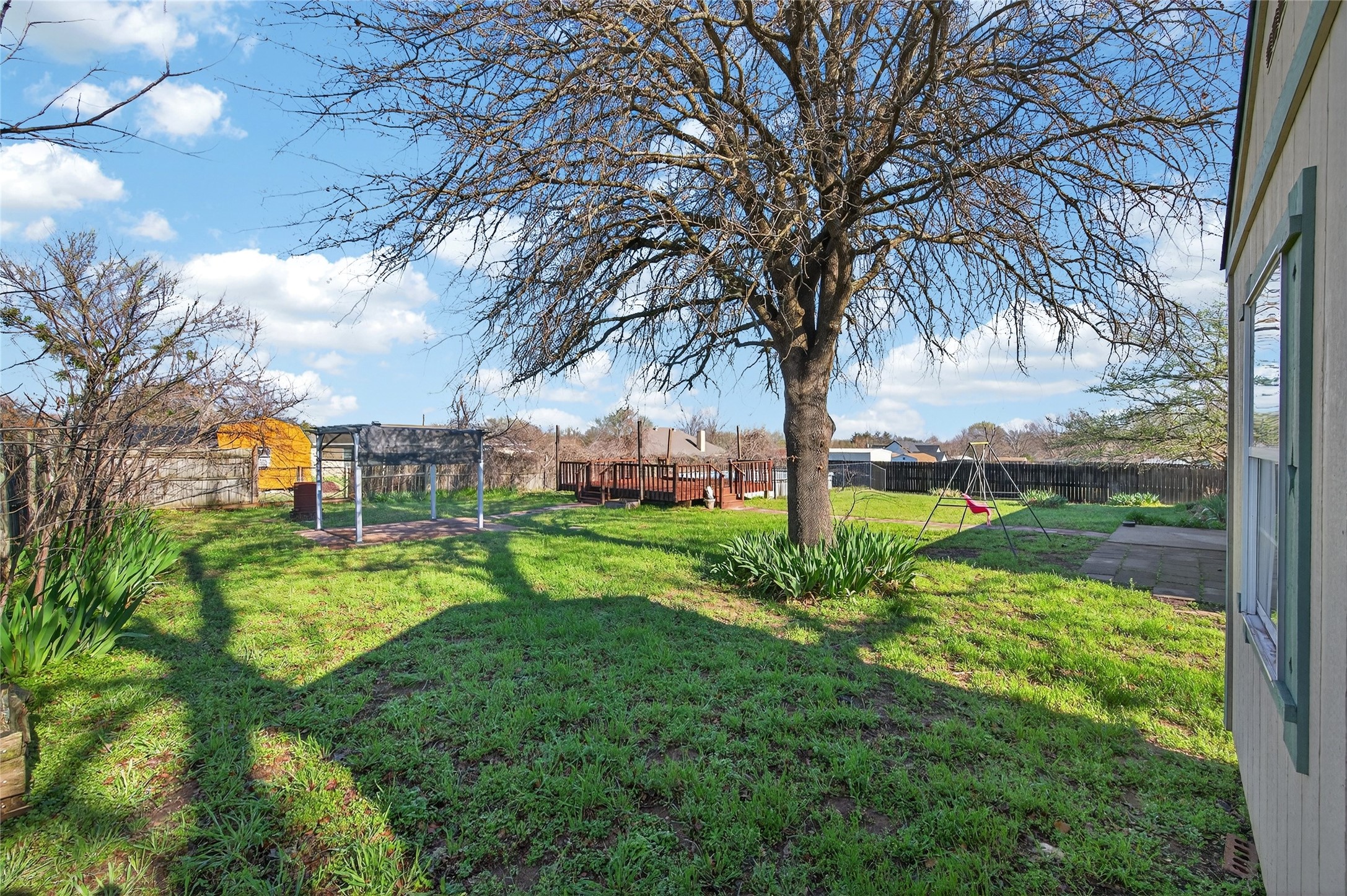 420 Robert Drive, Springtown, TX, 76082