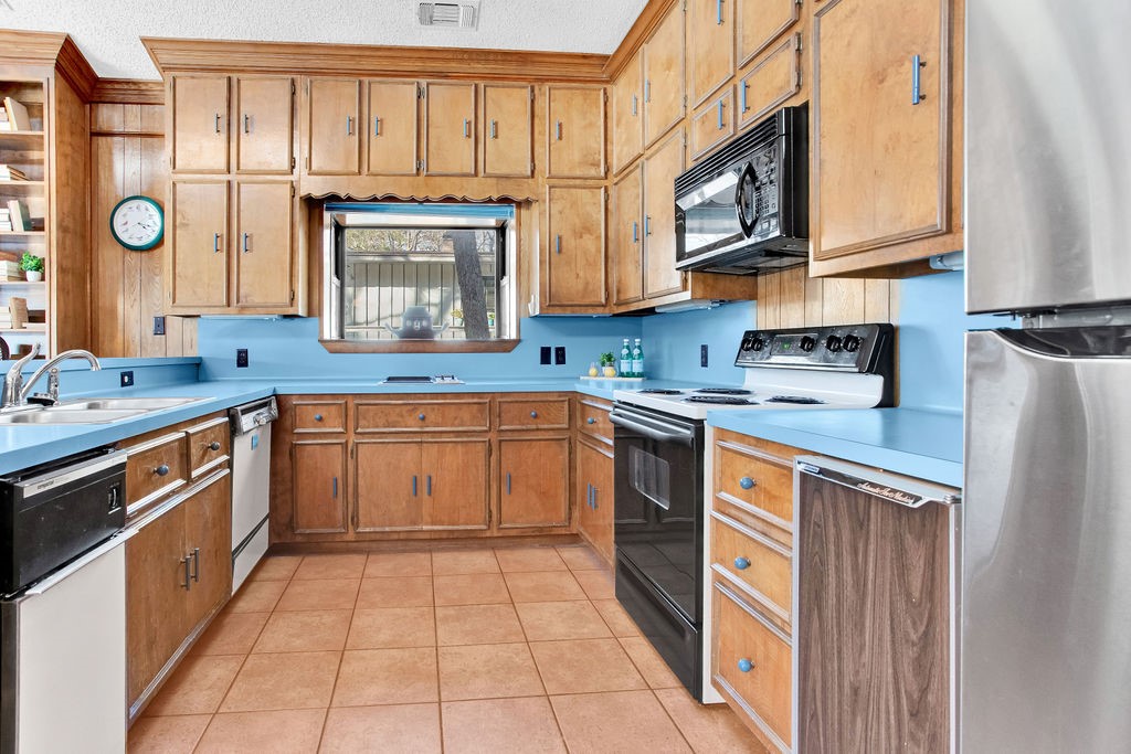 542 E Hideaway Lane, Hideaway, TX, 75771
