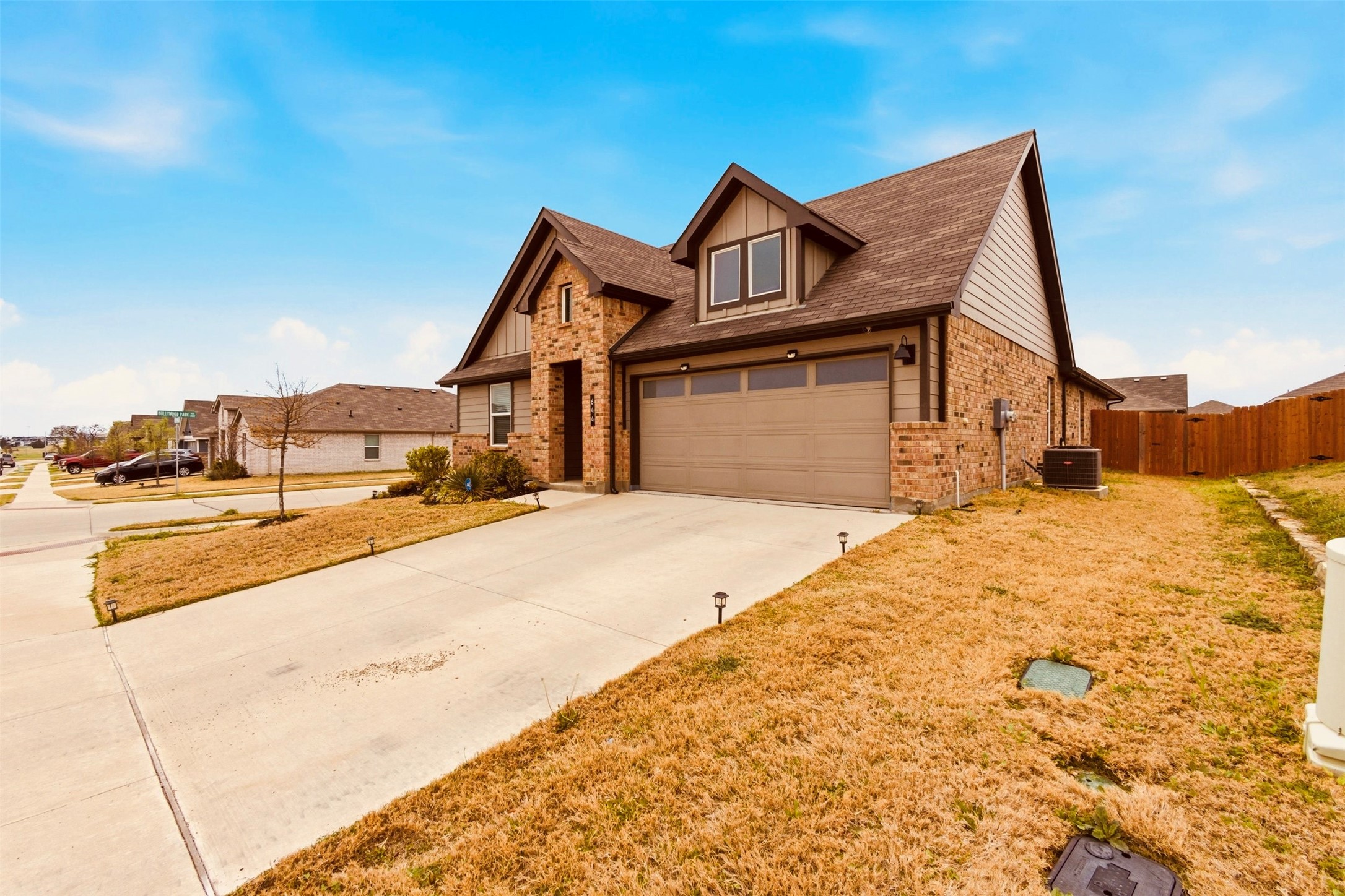 Property photo 02 of 644 Griffith Park Trail, Alvarado, TX 76009 | MLS #21203958