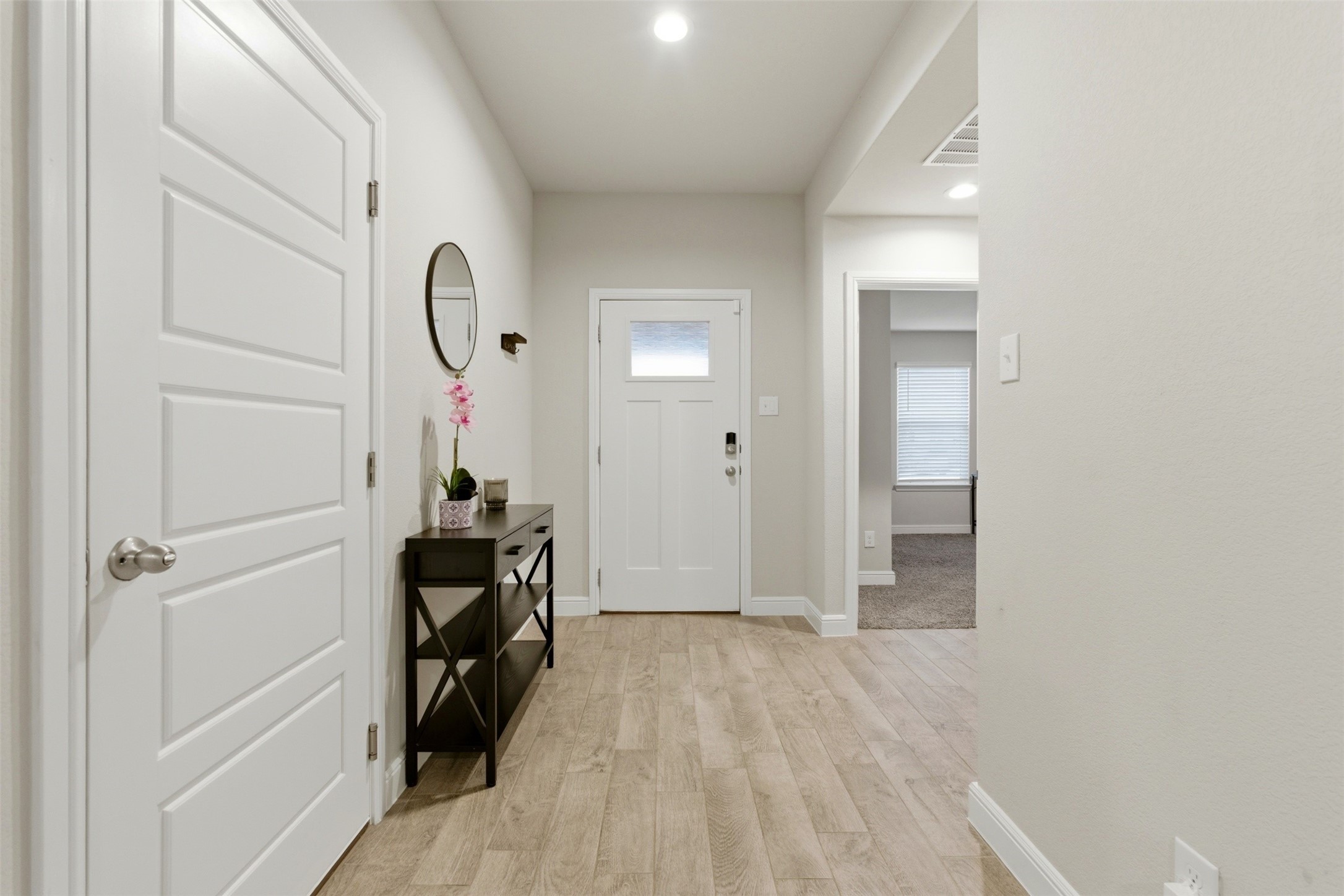 Property photo 04 of 644 Griffith Park Trail, Alvarado, TX 76009 | MLS #21203958