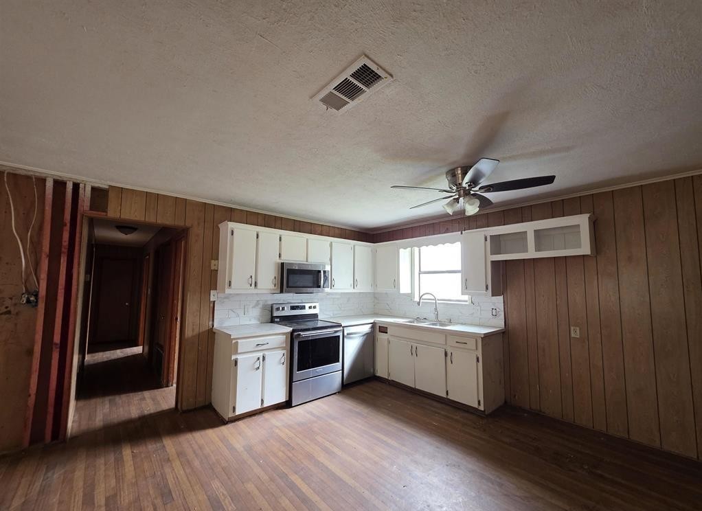 1886 Opossum Rd, Pittsburg, TX, 75686