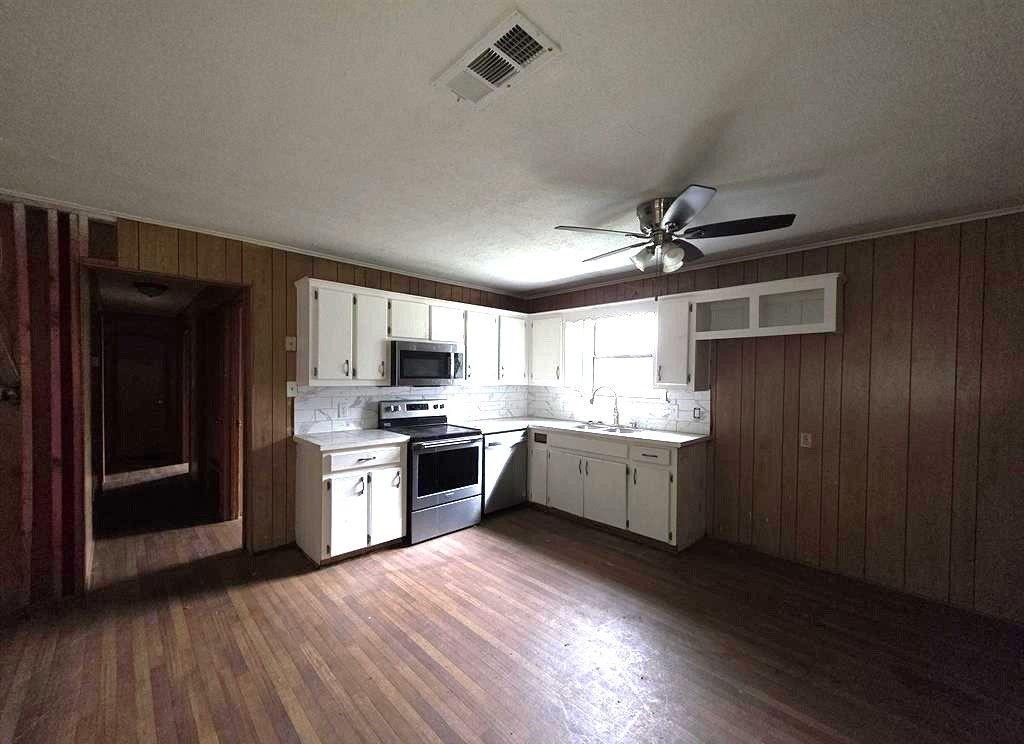 1886 Opossum Rd, Pittsburg, TX, 75686