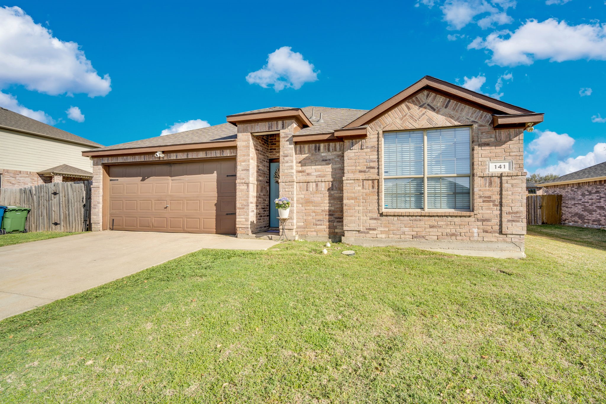 Property photo 03 of 141 Ringneck Drive, Sanger, TX 76266 | MLS #21204538