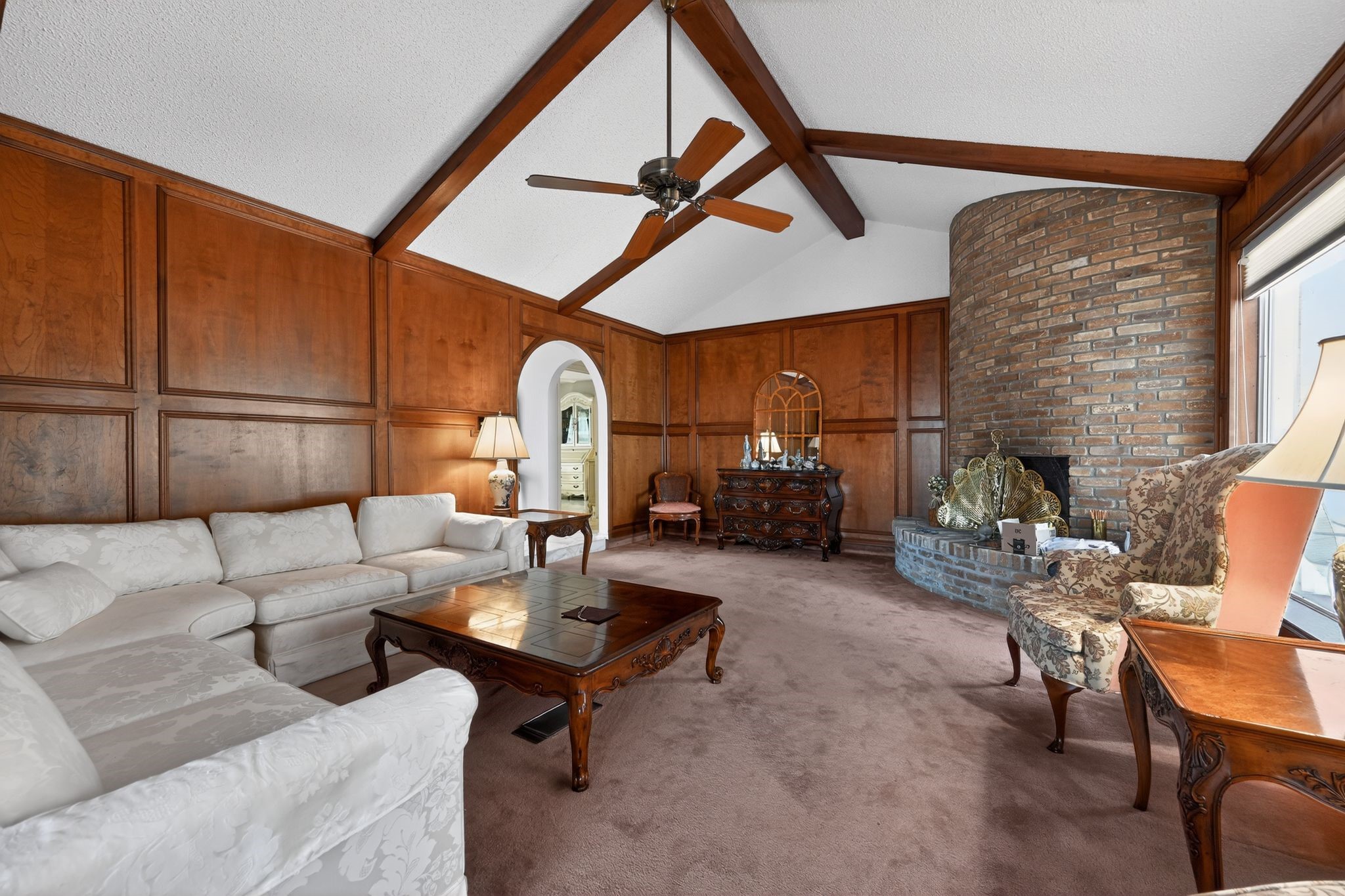 704 Castlewood Lane, Arlington, TX, 76012