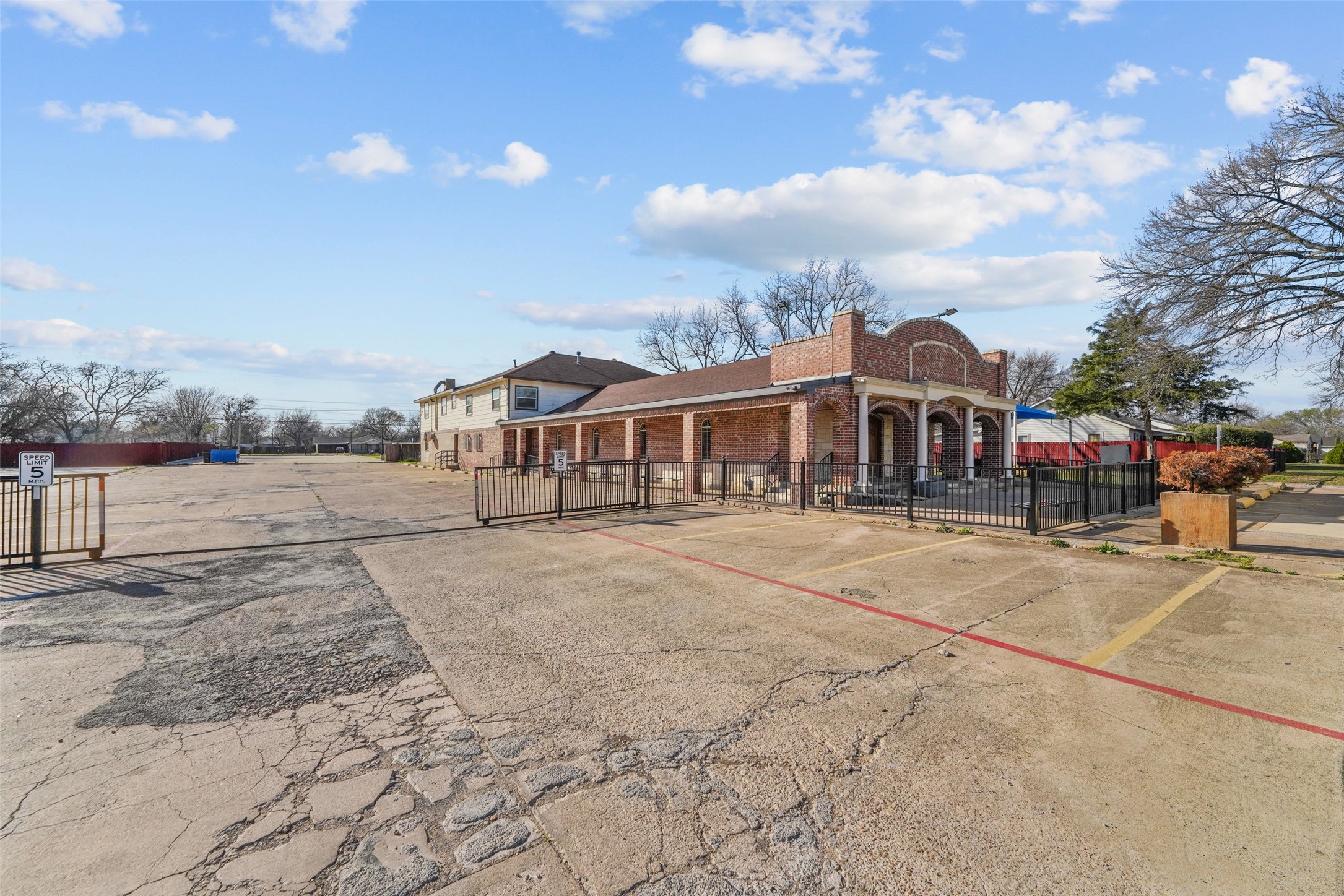 Property photo 04 of MLS #21204653 | MLS #21204653