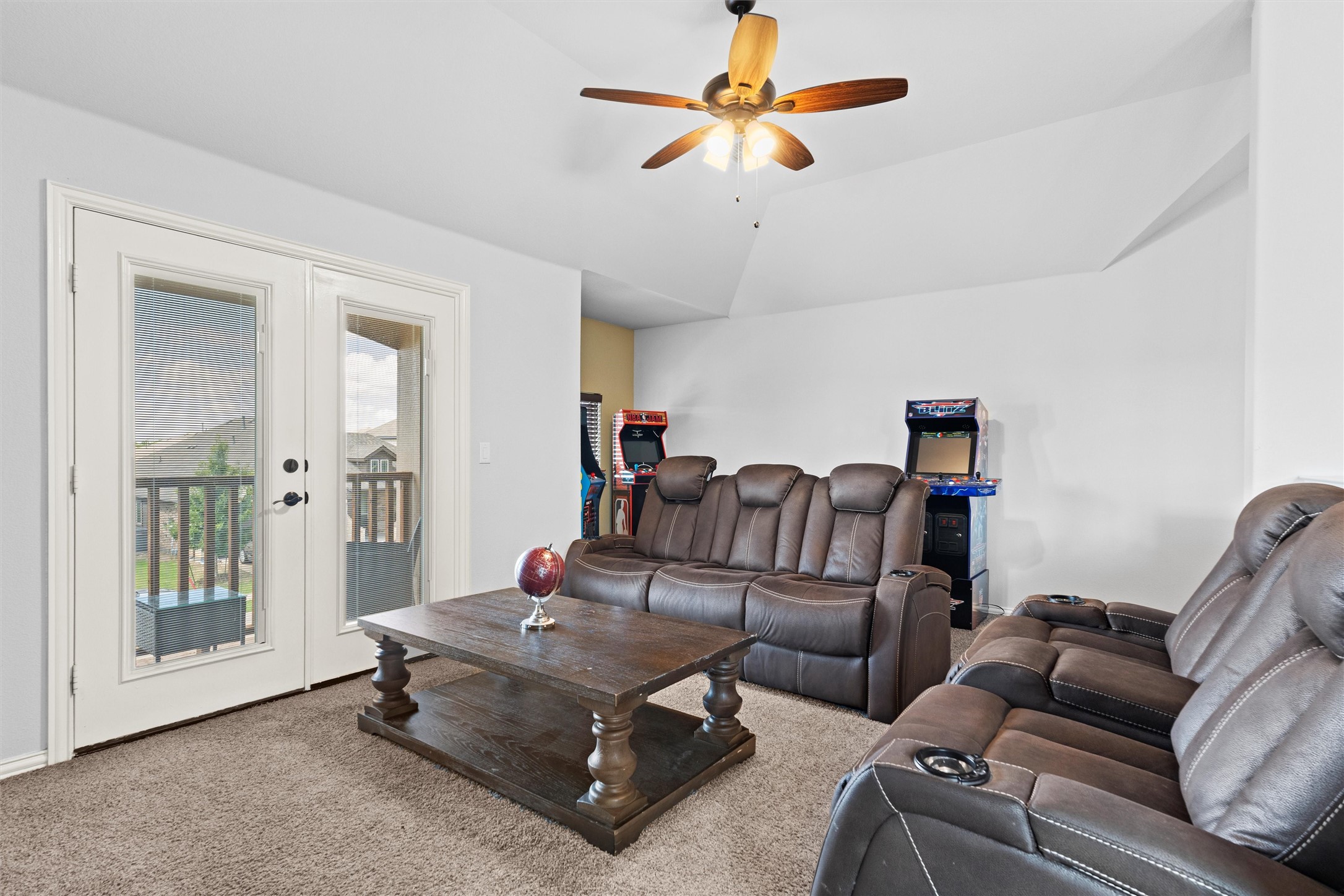 1121 Snowy Owl Drive, Alvarado, TX, 76009