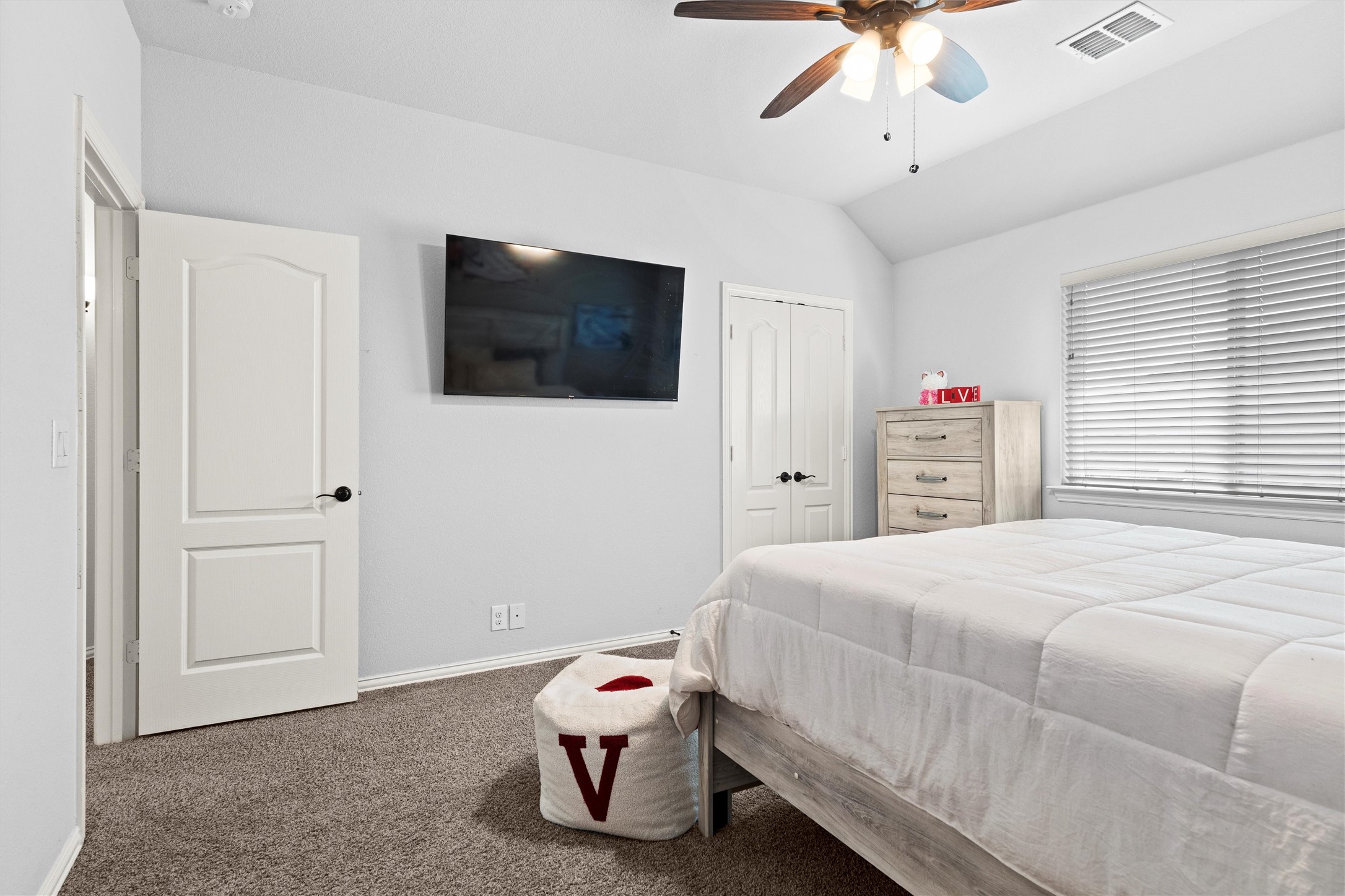 1121 Snowy Owl Drive, Alvarado, TX, 76009