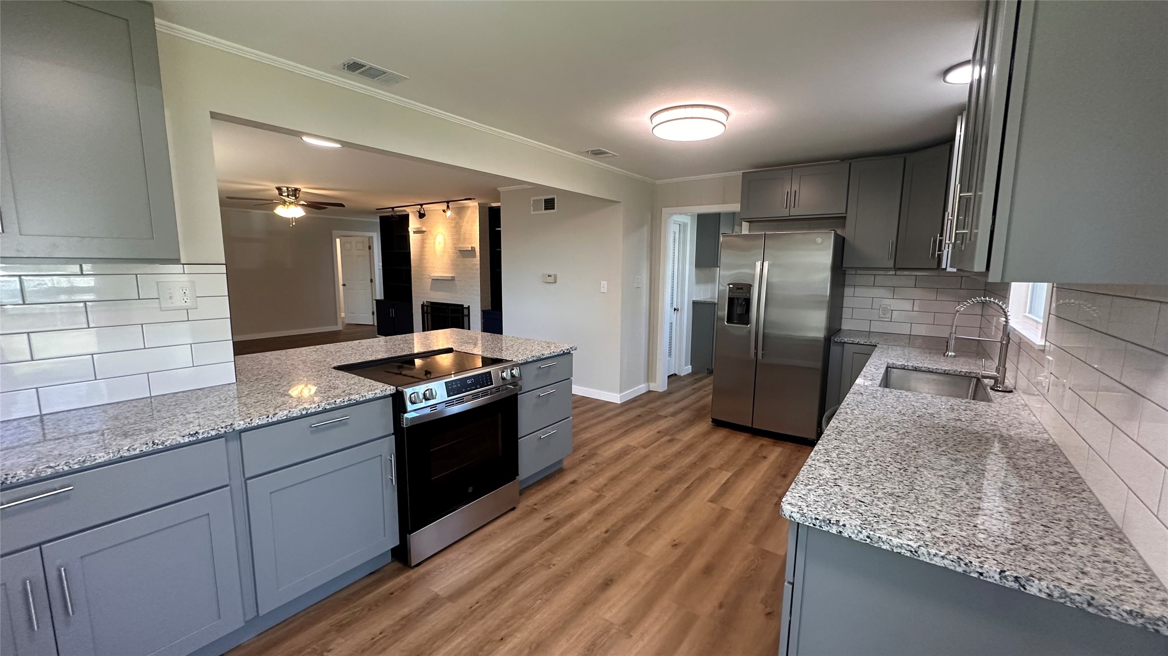 1803 Alexander, Sherman, TX, 75092
