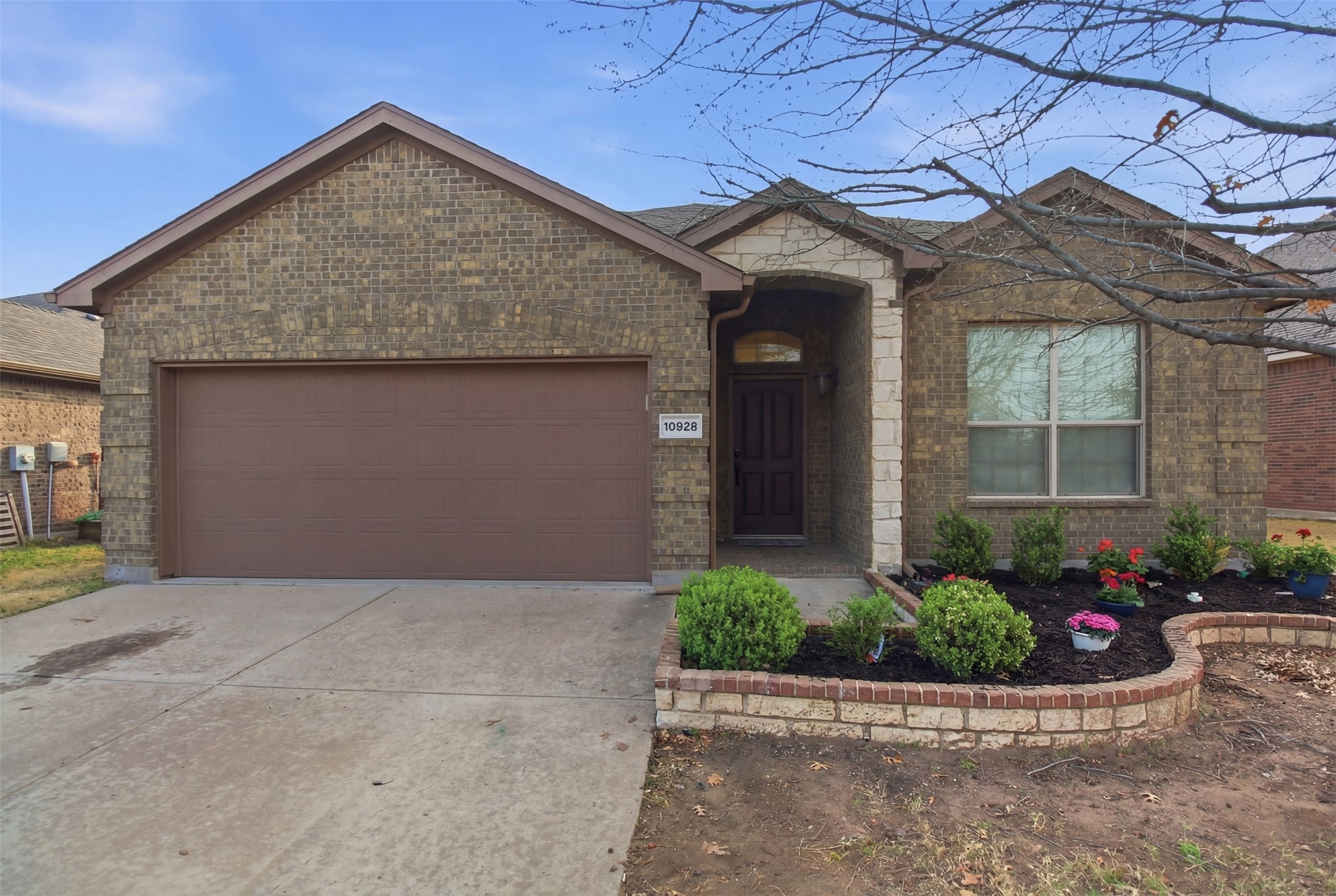 10928 Middleglen Road, Fort Worth, TX, 76052