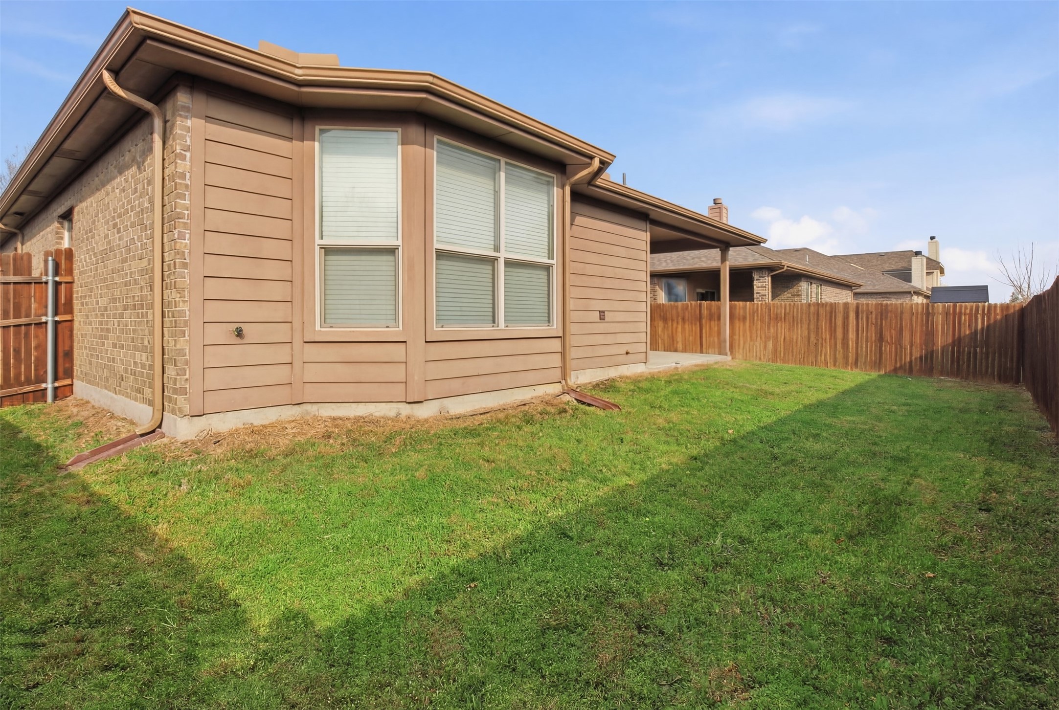 10928 Middleglen Road, Fort Worth, TX, 76052