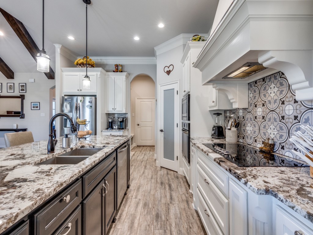 400 Christian Way, Azle, TX, 76020