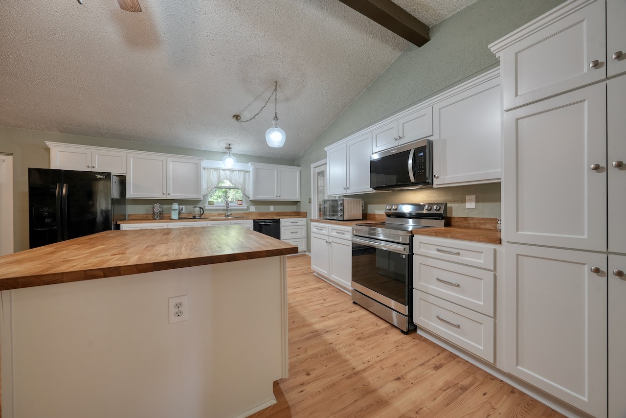 114 E Hideaway Lane, Hideaway, TX, 75771