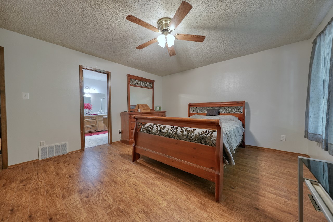 114 E Hideaway Lane, Hideaway, TX, 75771