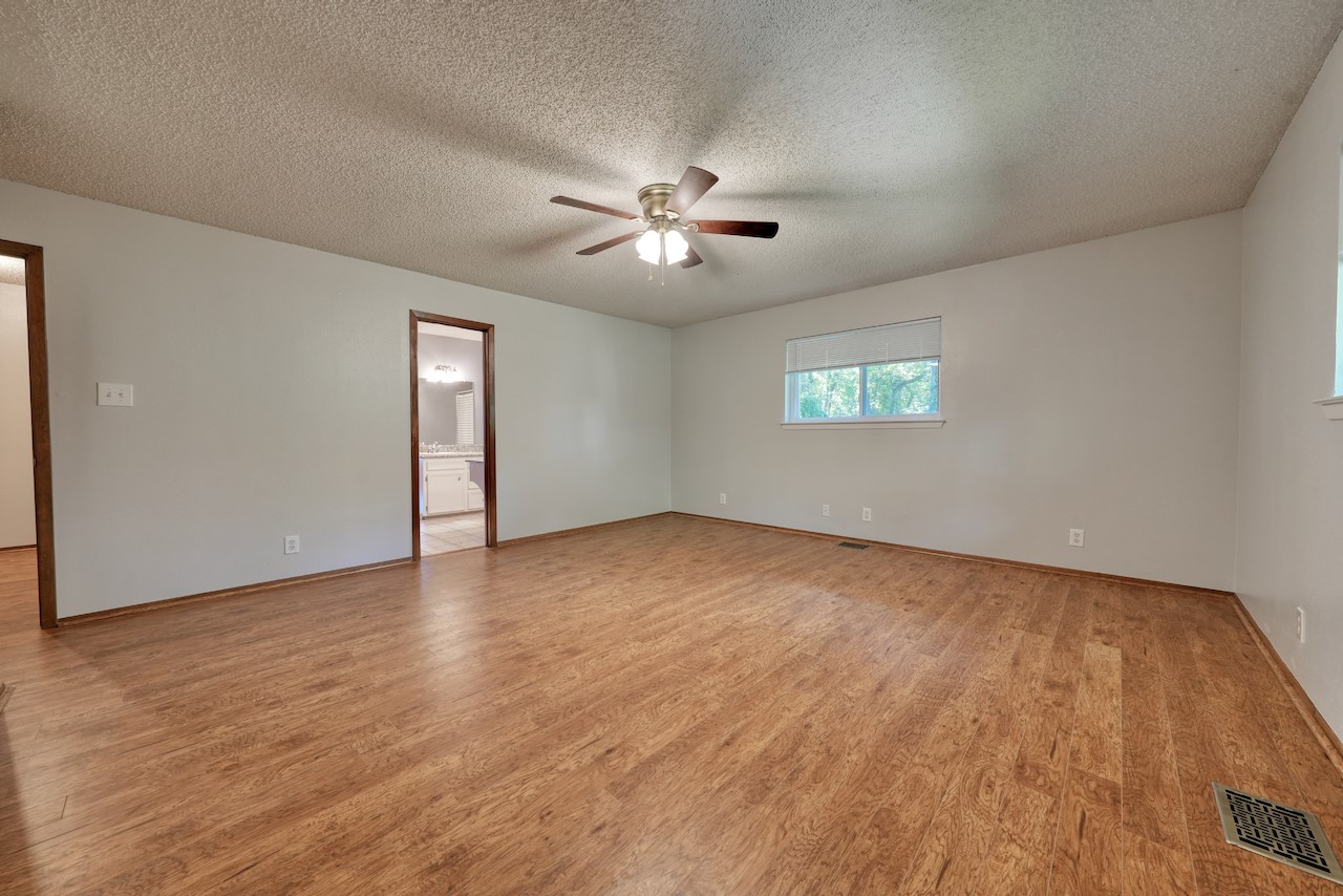 114 E Hideaway Lane, Hideaway, TX, 75771