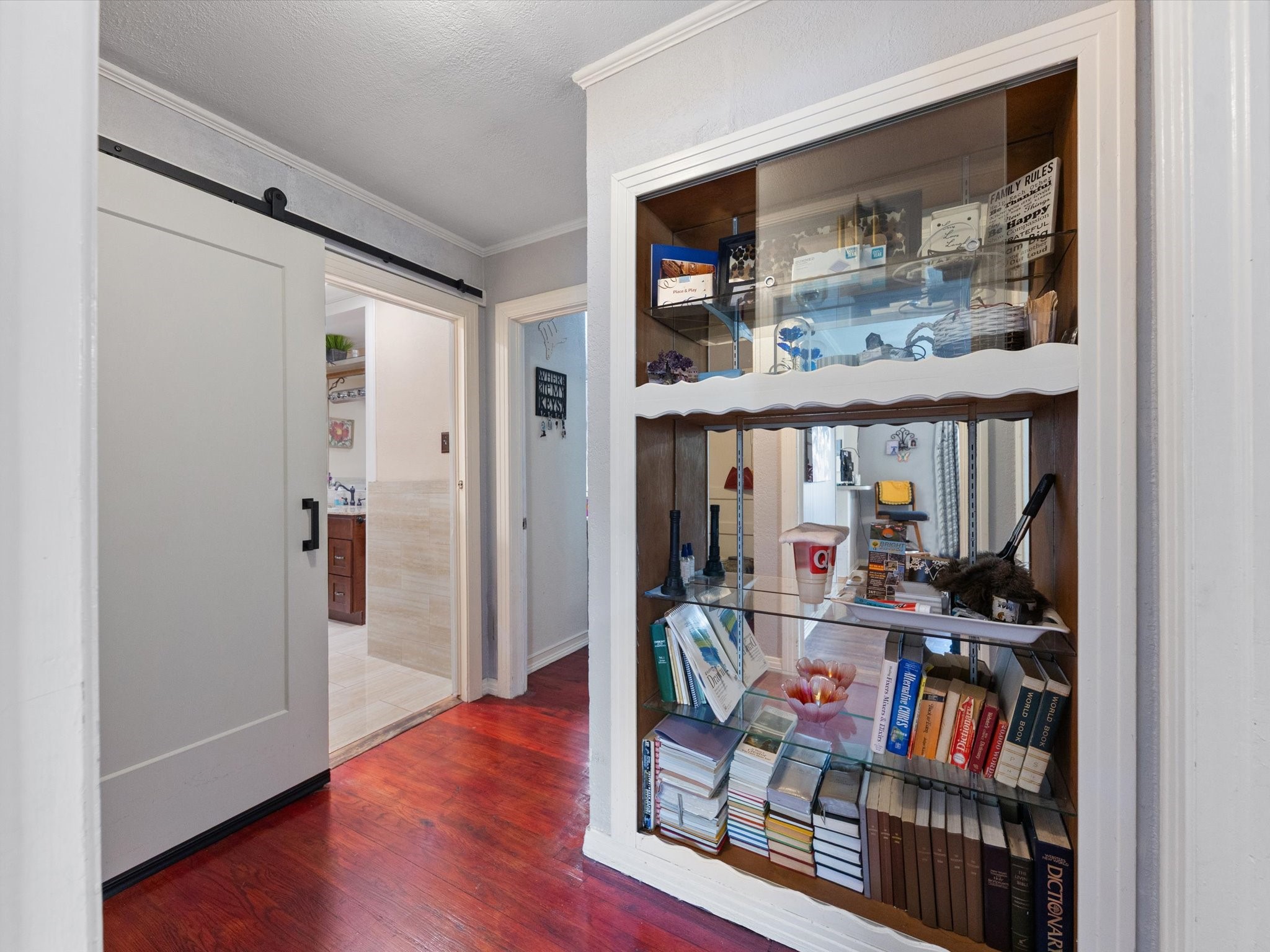 2153 W Lotus Avenue, Fort Worth, TX, 76111