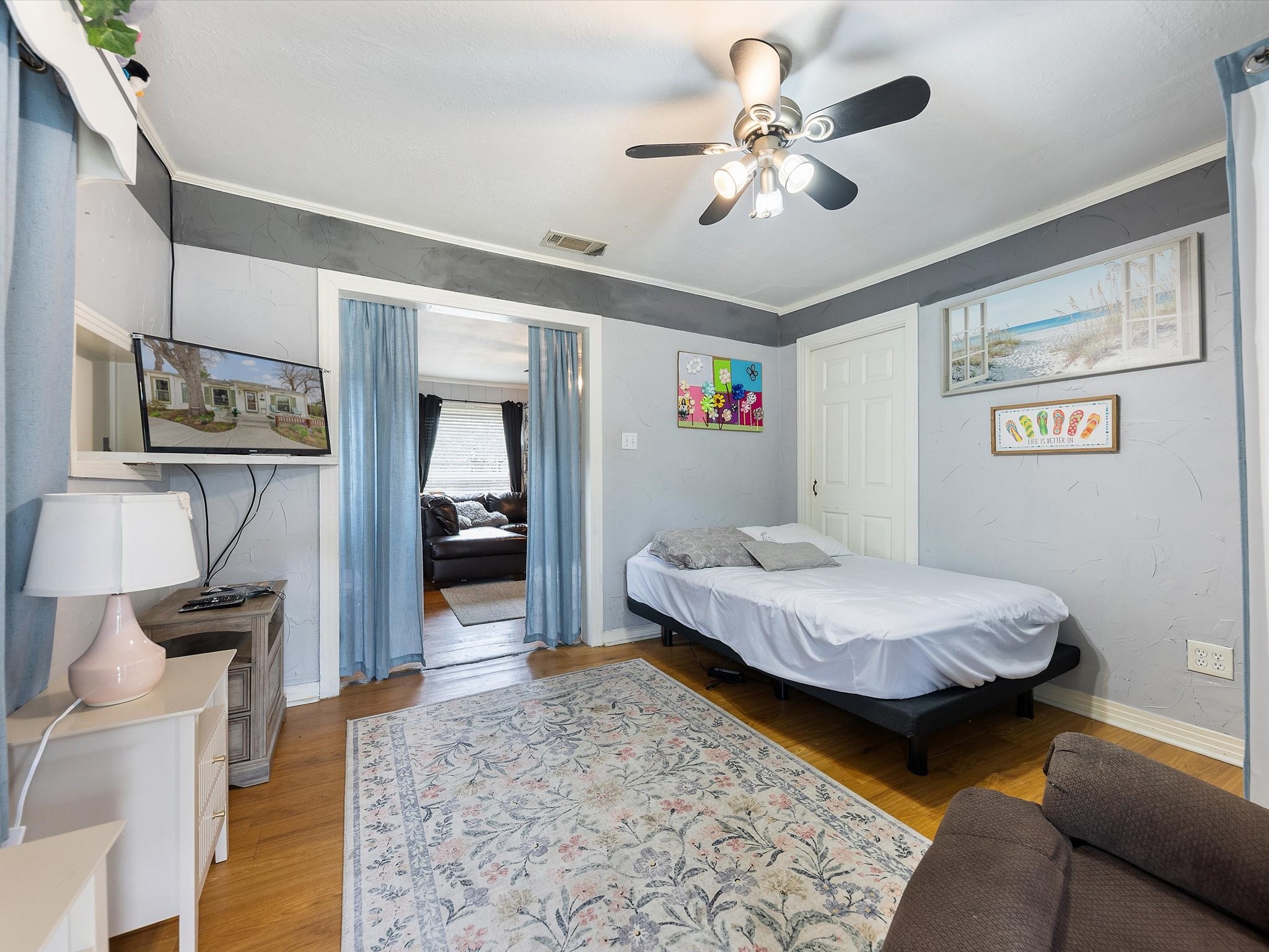 2153 W Lotus Avenue, Fort Worth, TX, 76111