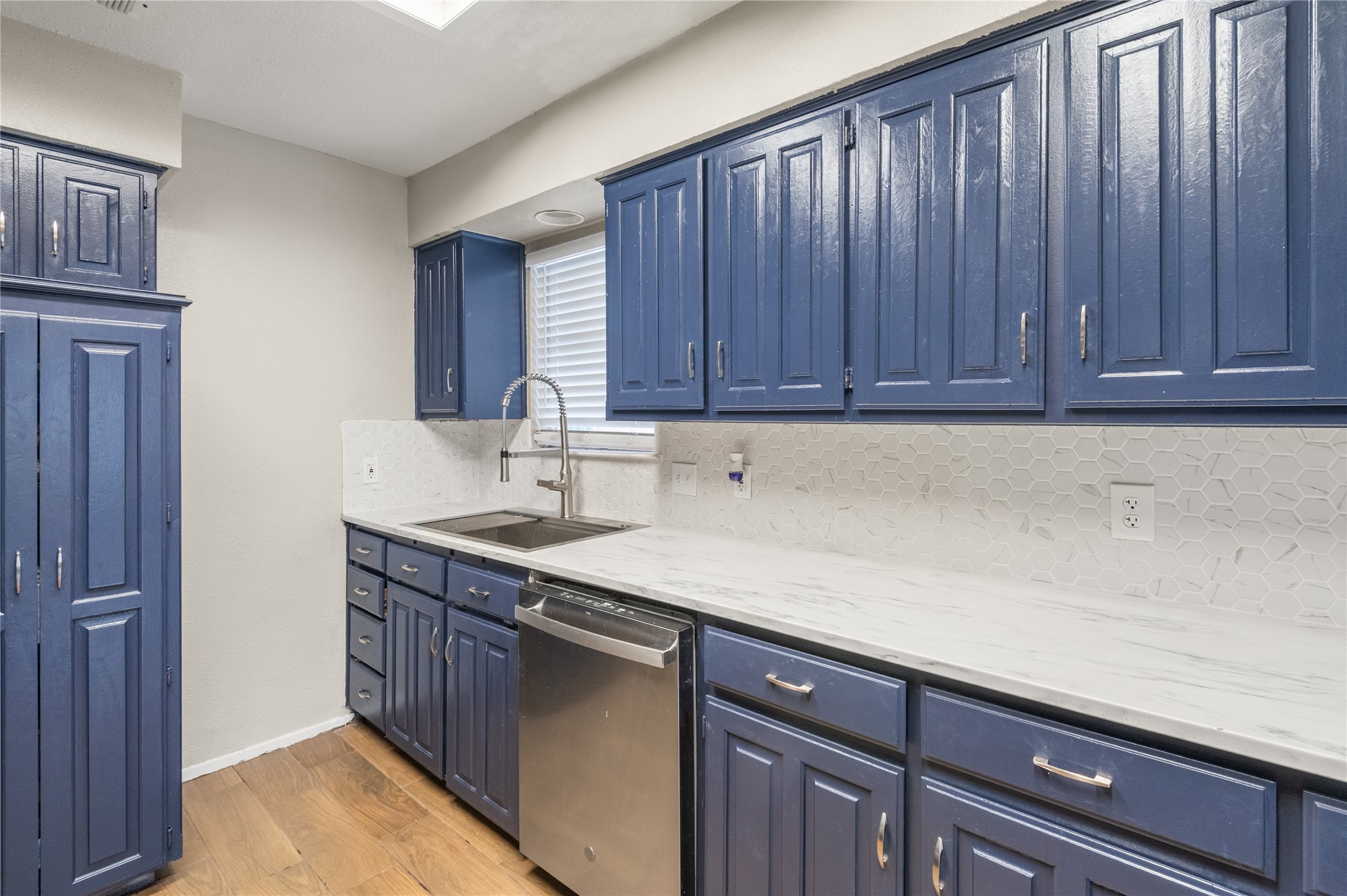 1710 Sylvan Drive, Arlington, TX, 76012