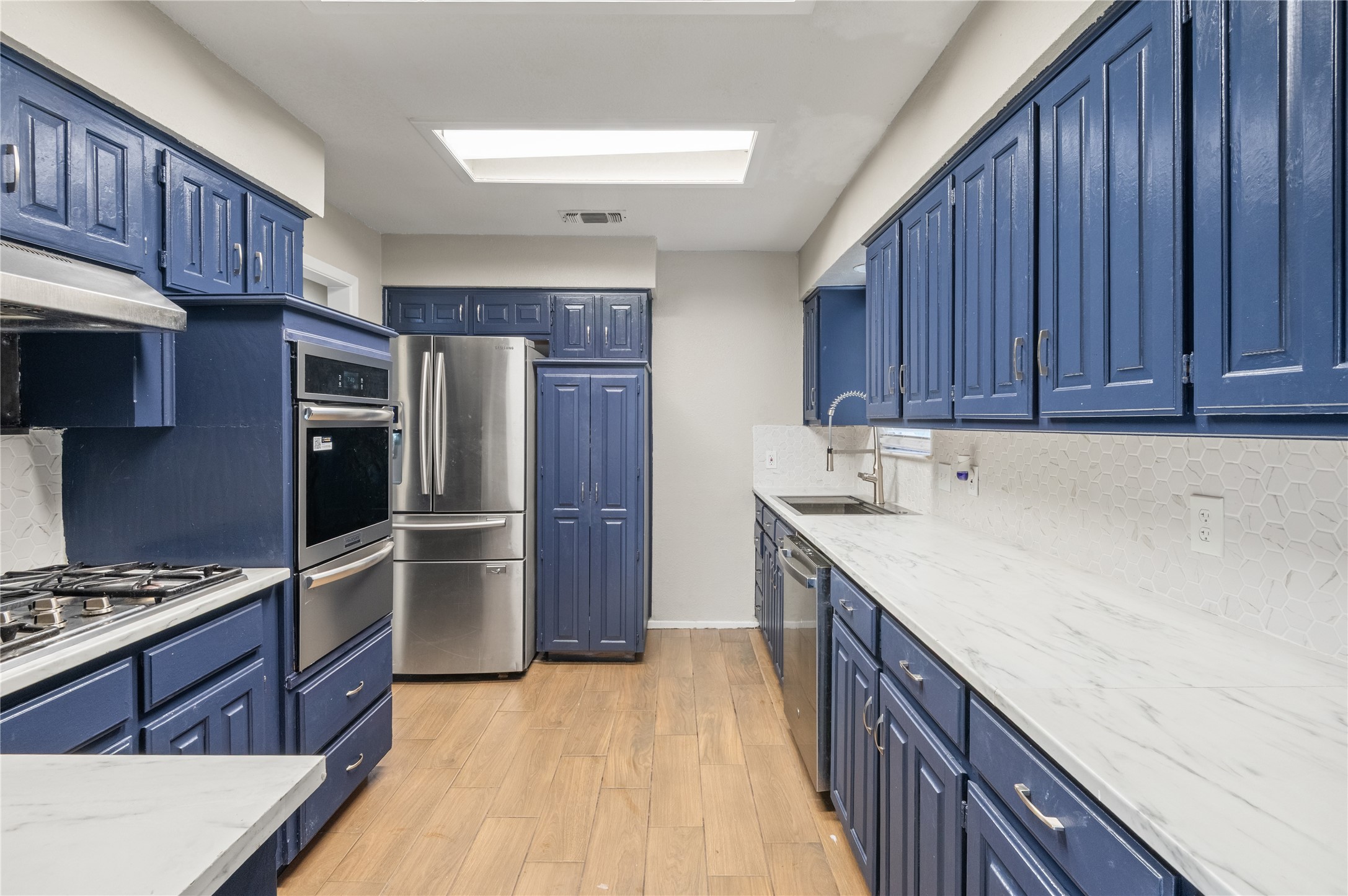1710 Sylvan Drive, Arlington, TX, 76012