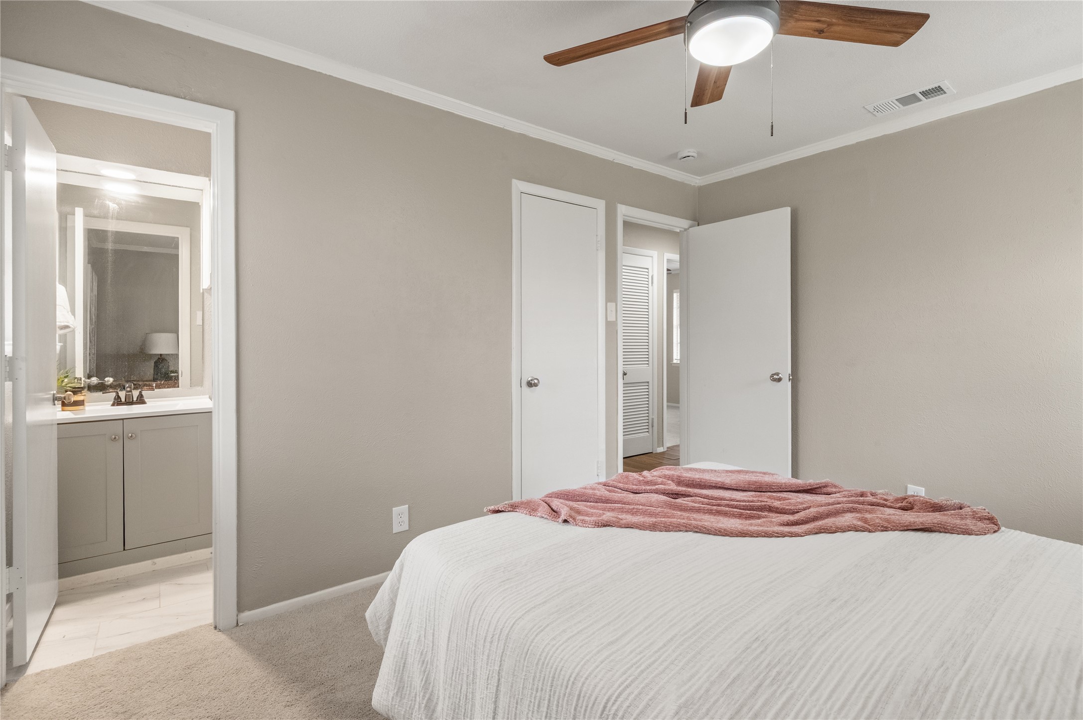 1710 Sylvan Drive, Arlington, TX, 76012