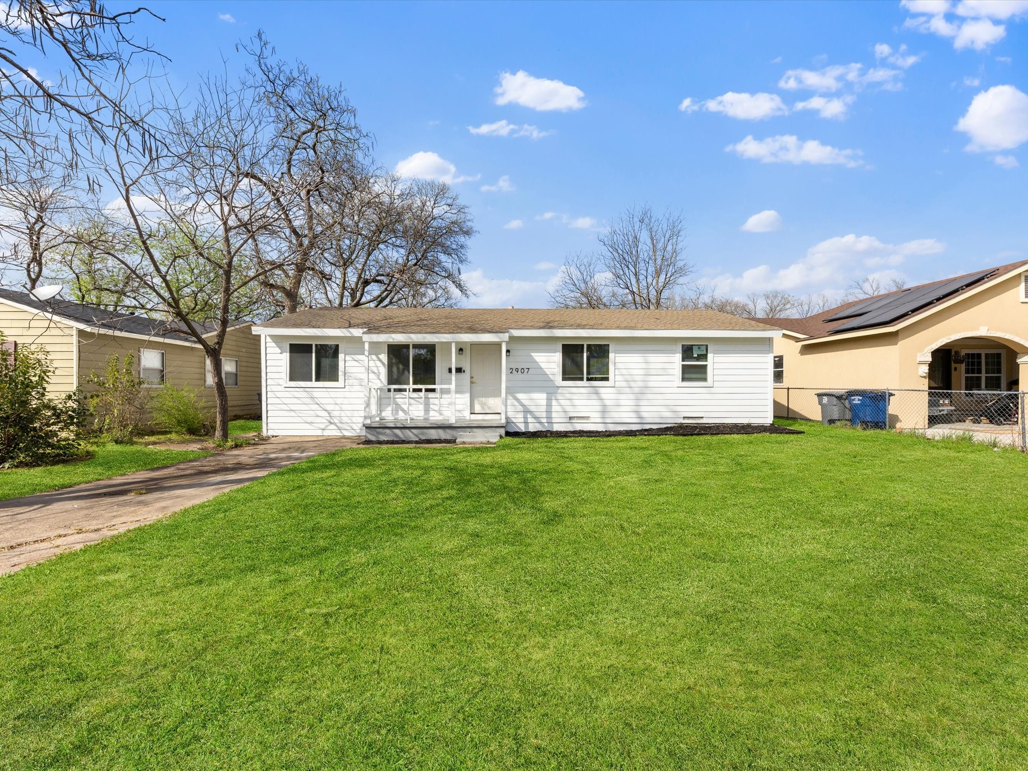 Property photo 01 of 2907 Andrea Lane, Dallas, TX 75228 | MLS #21205315
