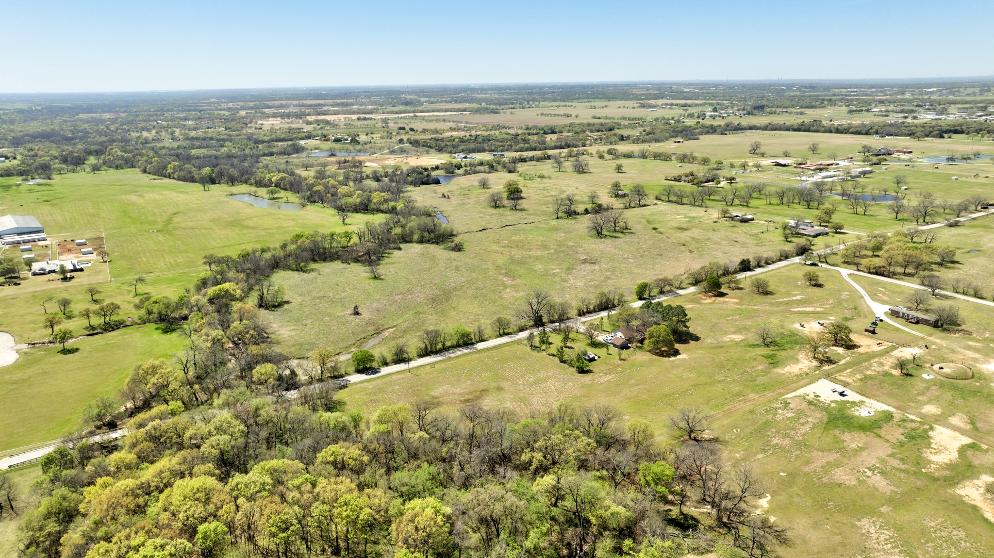 Property photo 04 of 12592 Friendship Road Pilot, Point, TX 76258 | MLS #21205320