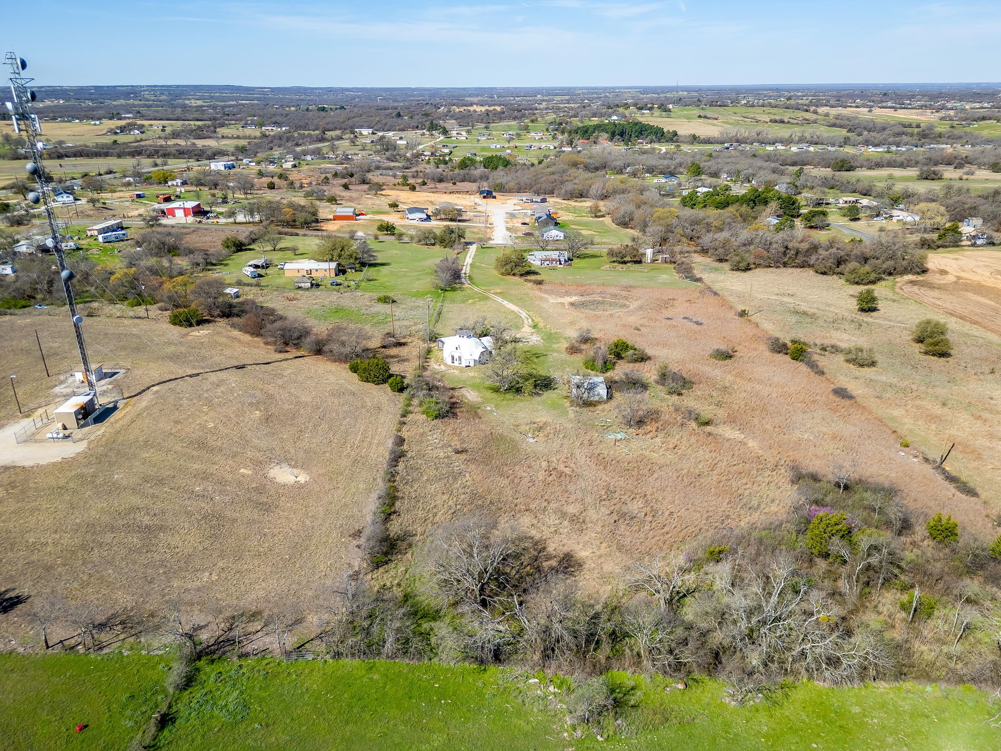 320 Windy Hill Lane, Springtown, TX, 76082