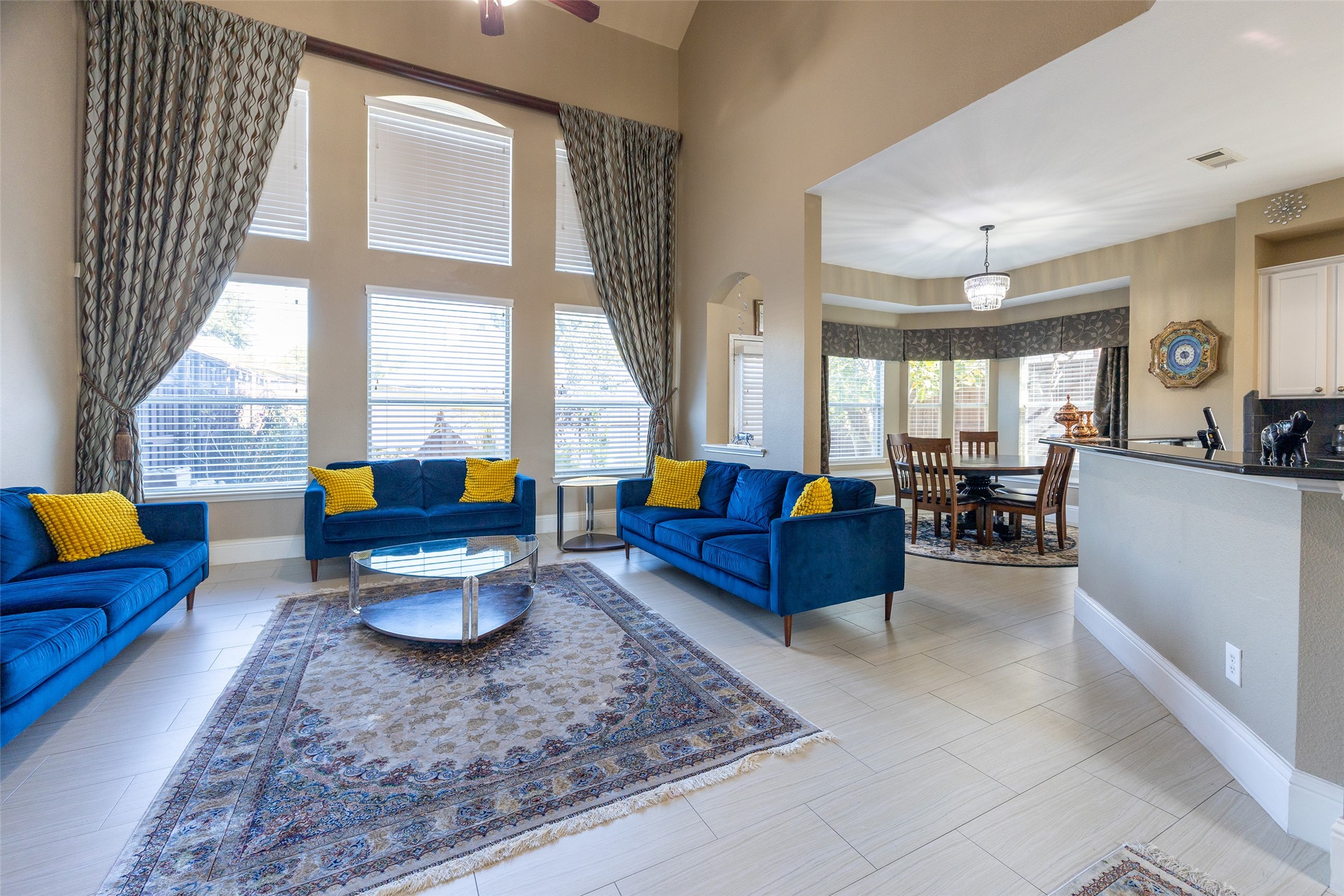 Property photo 04 of 9216 Sterling Gate Drive, Mckinney, TX 75072 | MLS #21205462
