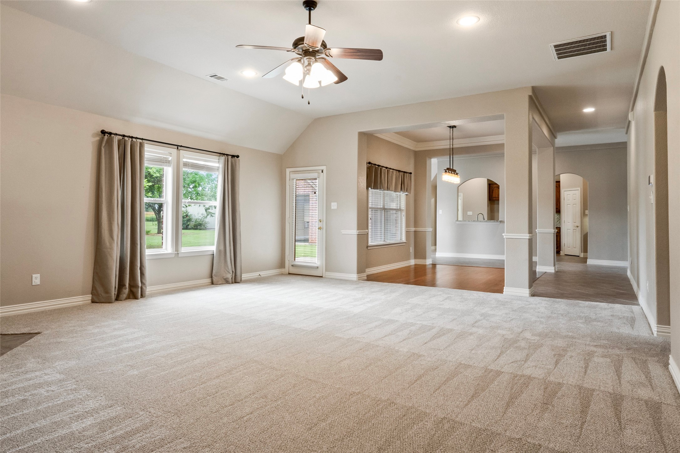 6713 Mustang Trail, Sanger, TX, 76266