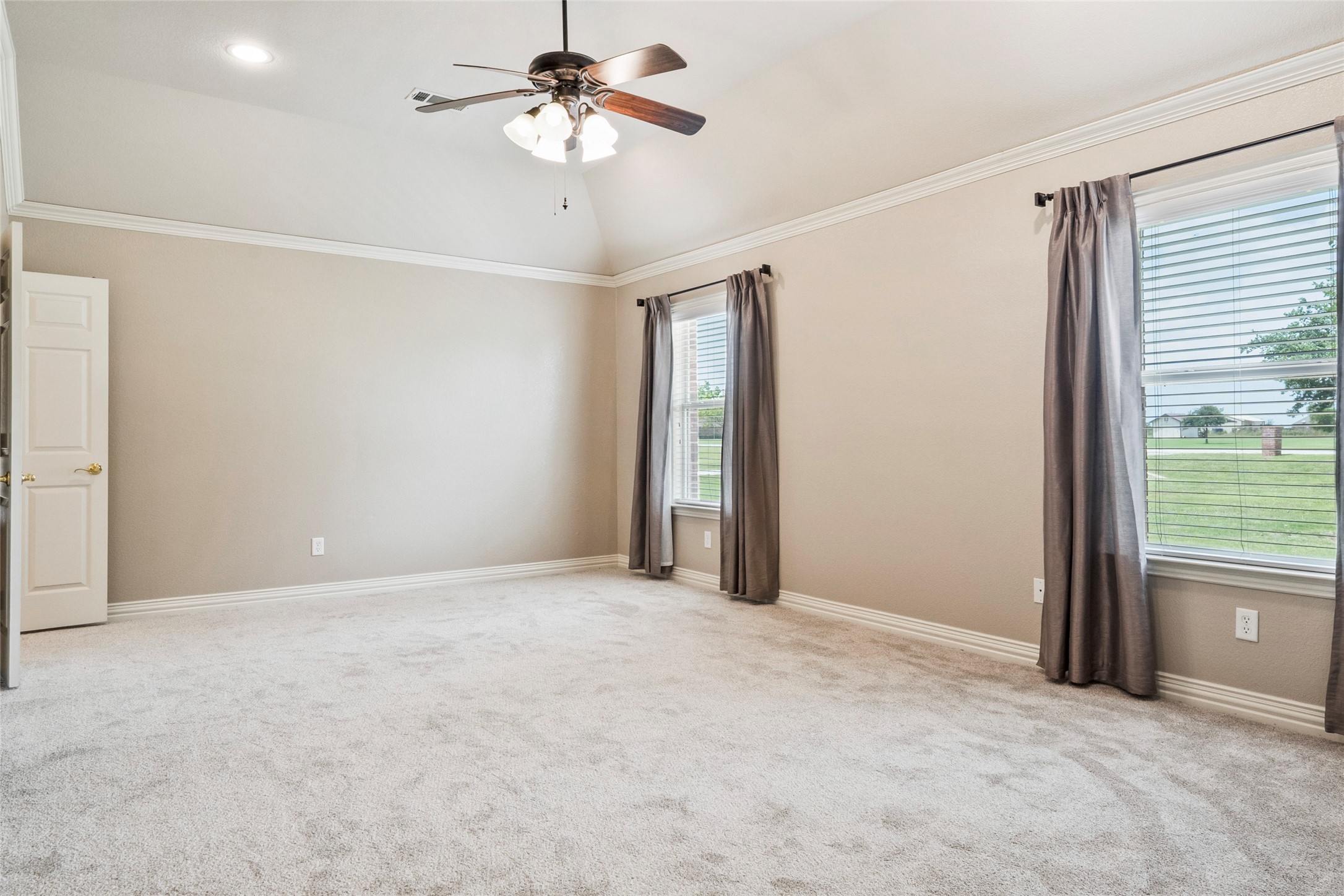 6713 Mustang Trail, Sanger, TX, 76266