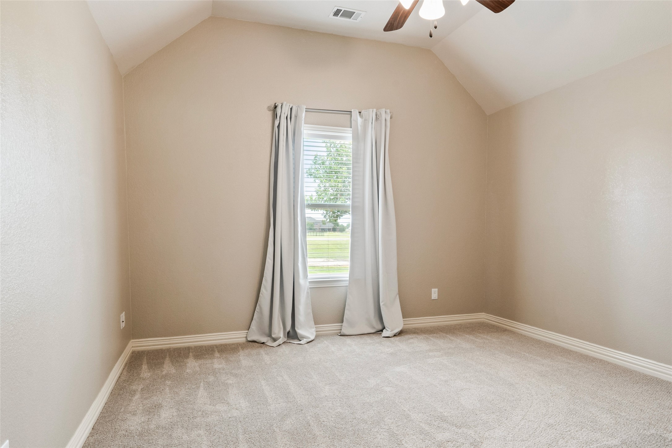 6713 Mustang Trail, Sanger, TX, 76266