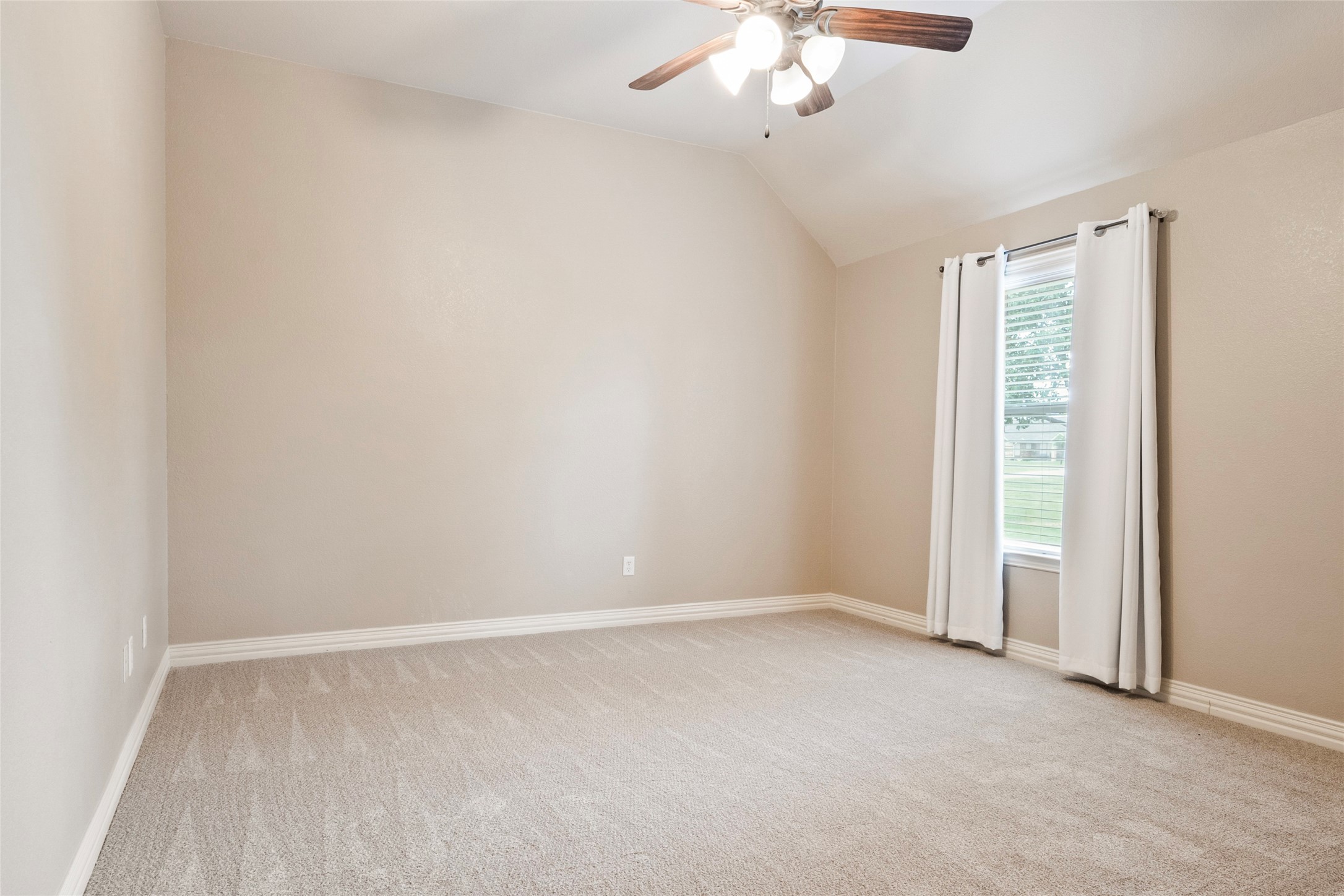 6713 Mustang Trail, Sanger, TX, 76266