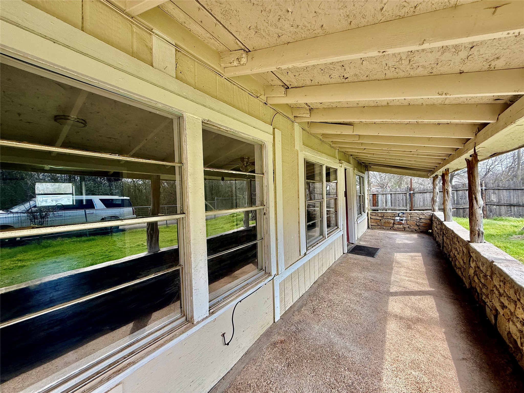 Property photo 03 of 503 SW 15th Avenue Mineral, Wells, TX 76067 | MLS #21205828