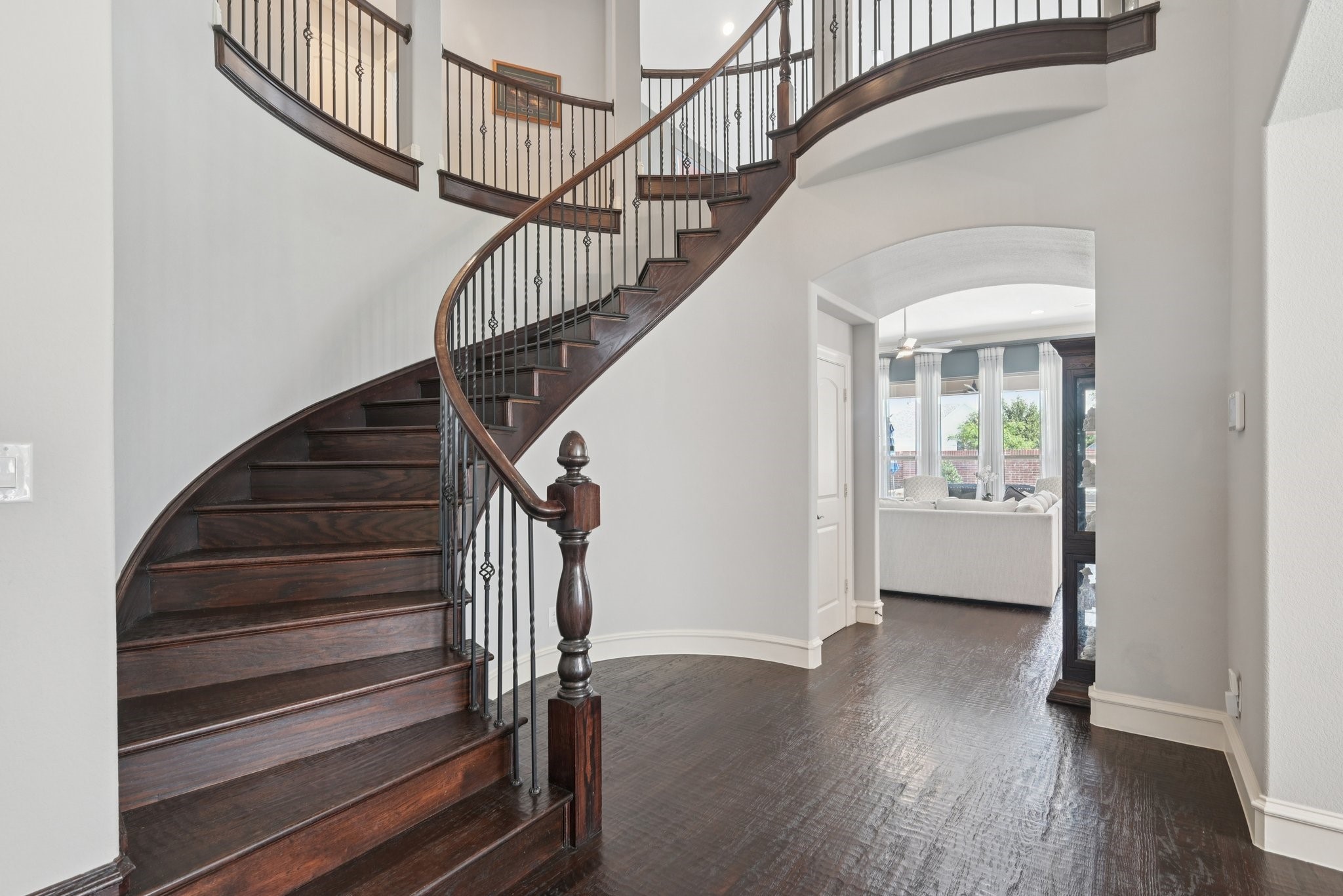 Property photo 04 of 4158 Benchmark Lane, Frisco, TX 75034 | MLS #21205881