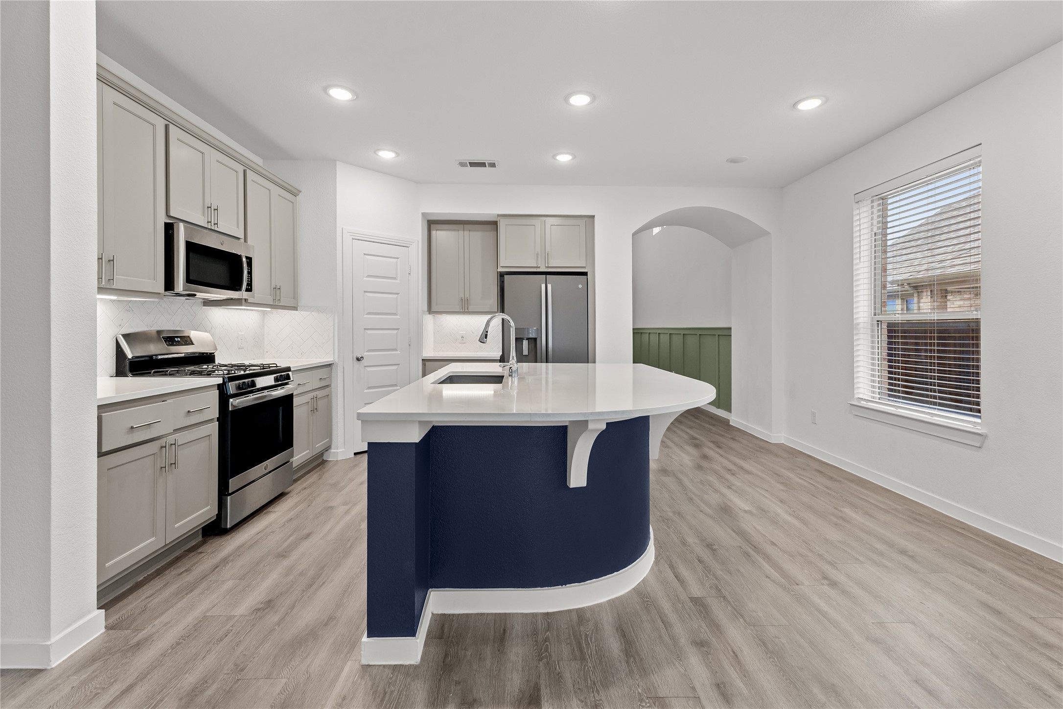 2901 Hobby Drive, Forney, TX, 75126