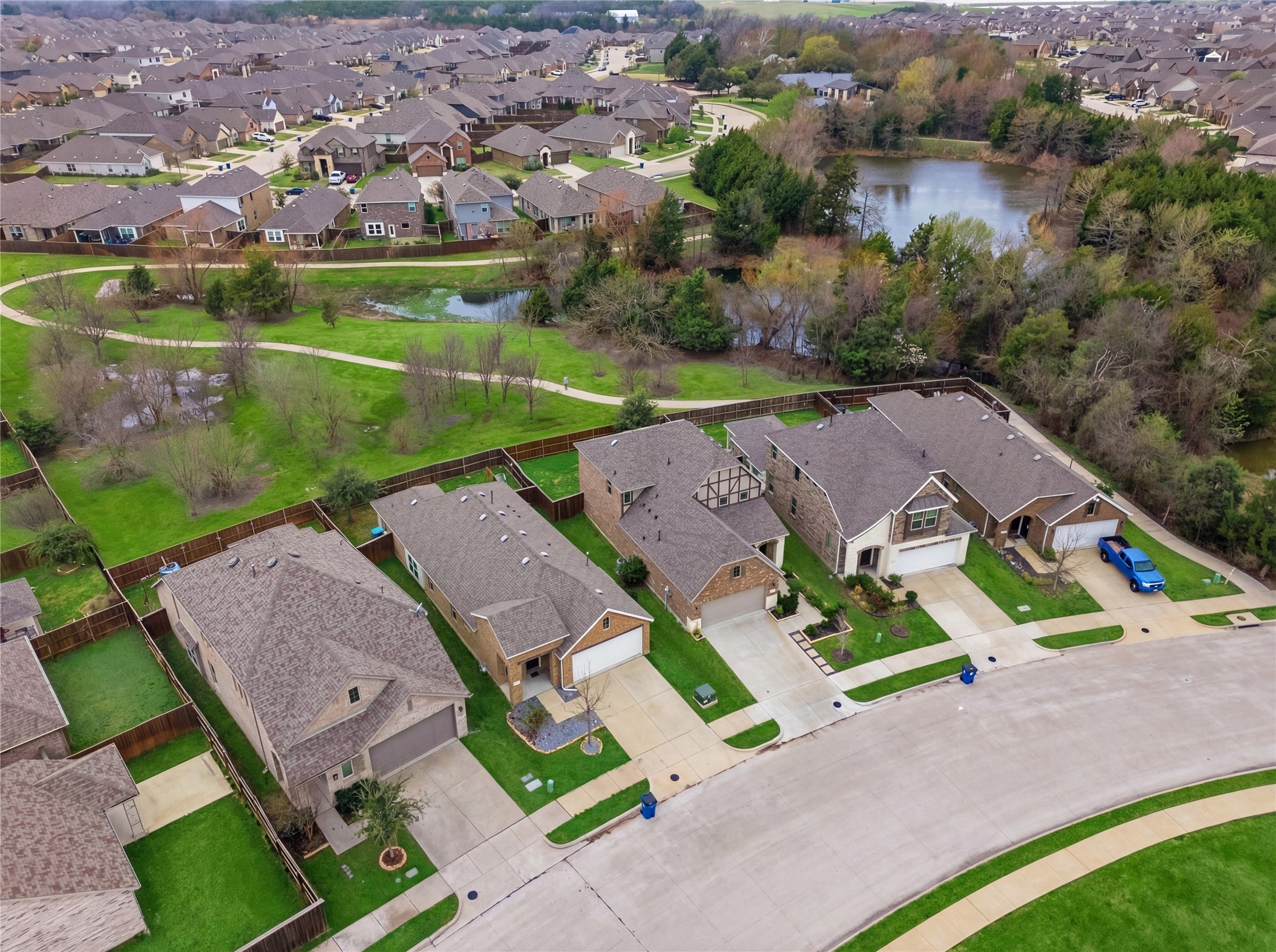 2901 Hobby Drive, Forney, TX, 75126