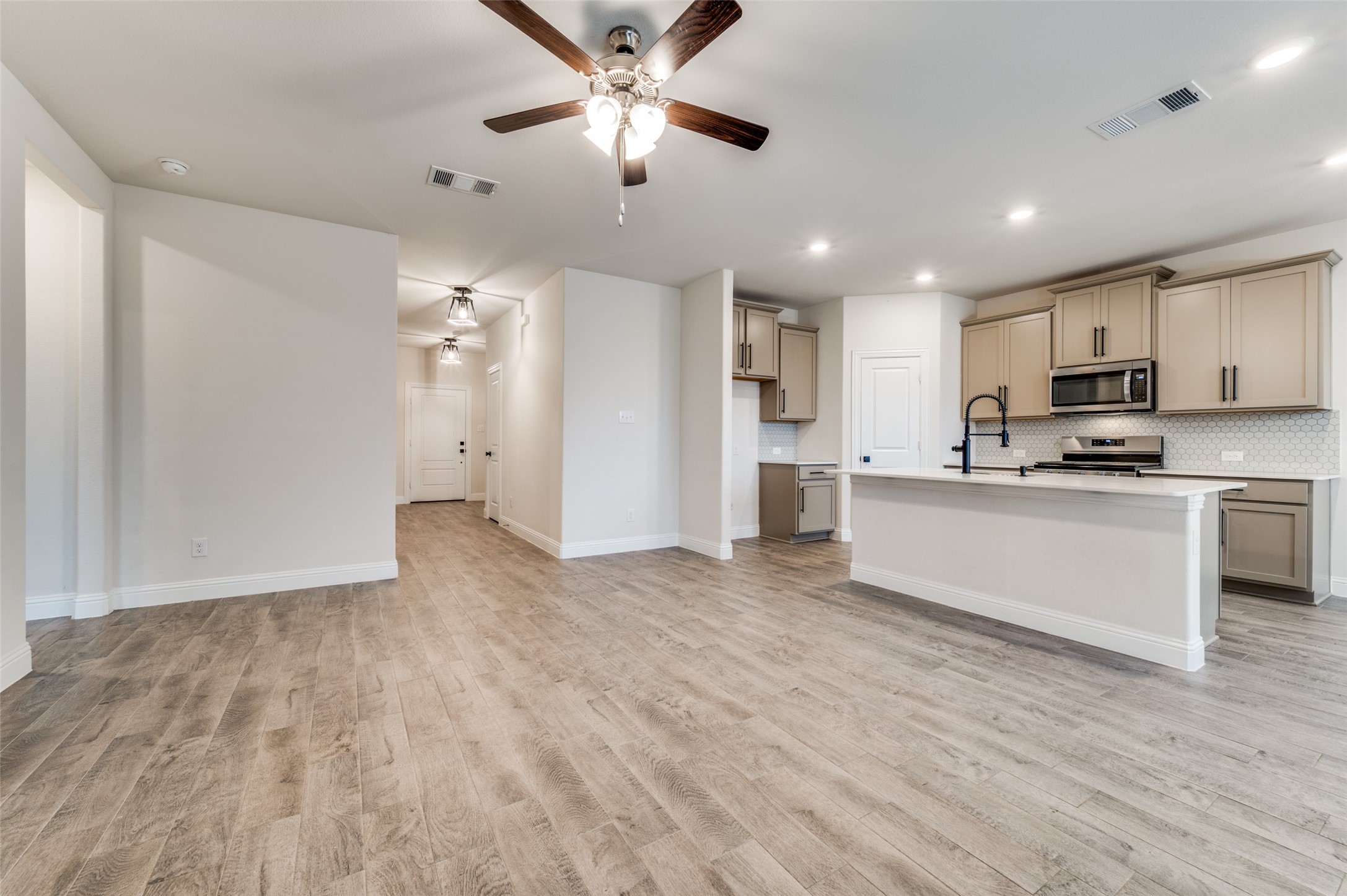 10929 Gold Pan Trail, Aubrey, TX, 76227