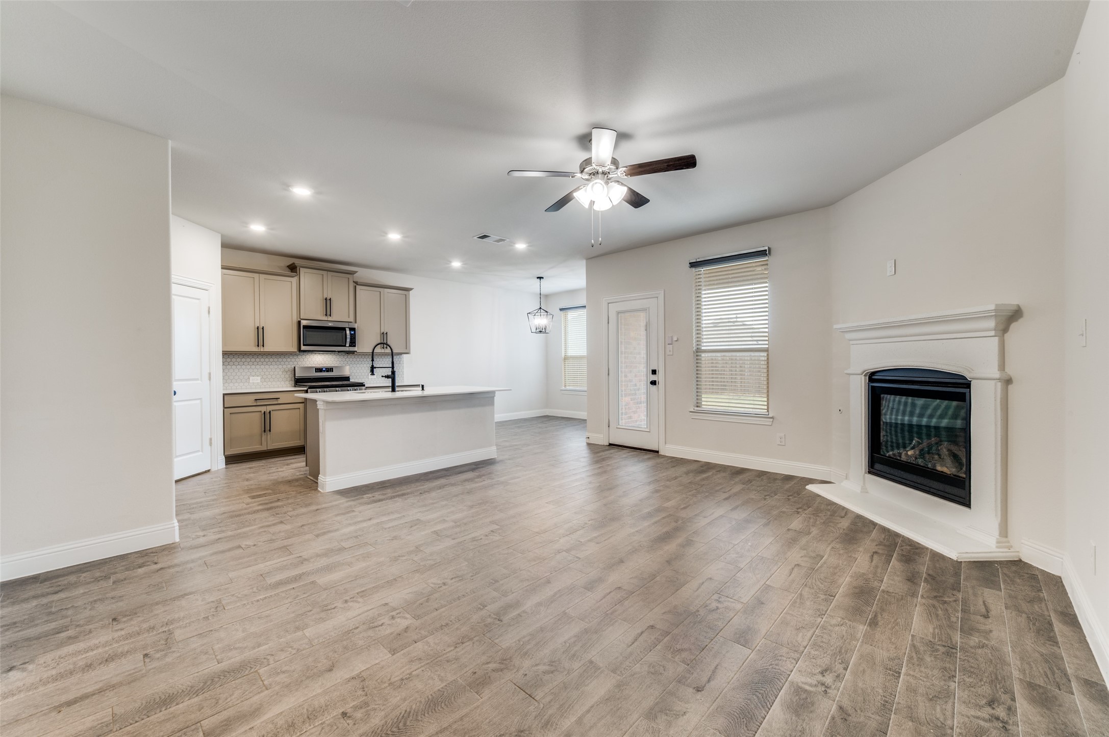 10929 Gold Pan Trail, Aubrey, TX, 76227