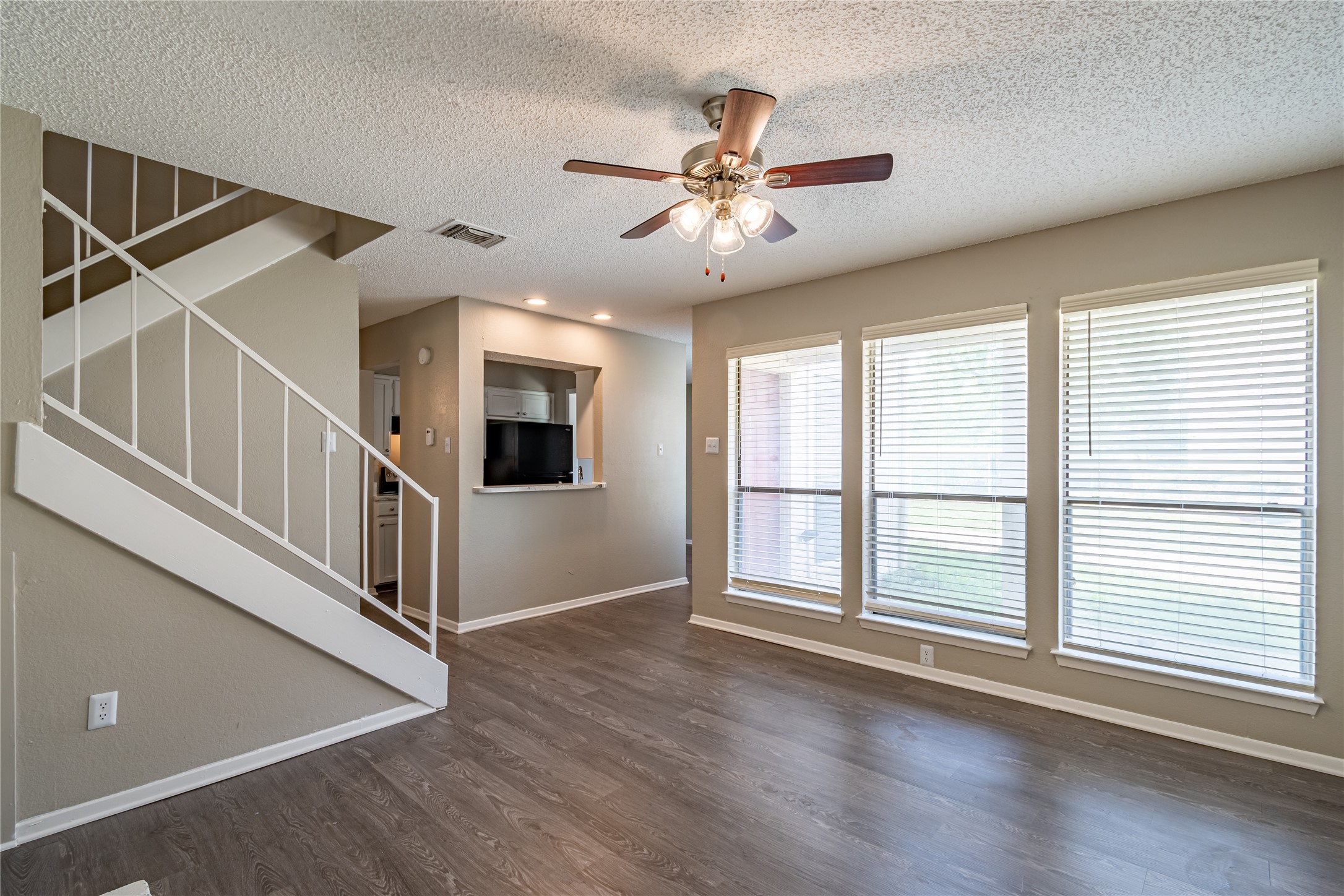 806 Treadwell Court UNIT&nbsp;B, Hurst, TX, 76053