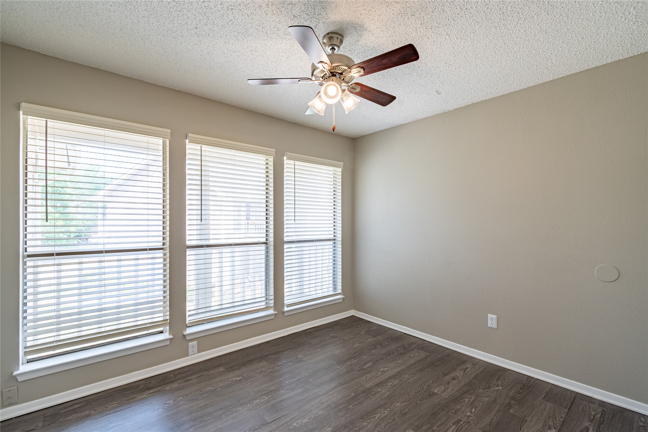 806 Treadwell Court UNIT&nbsp;B, Hurst, TX, 76053