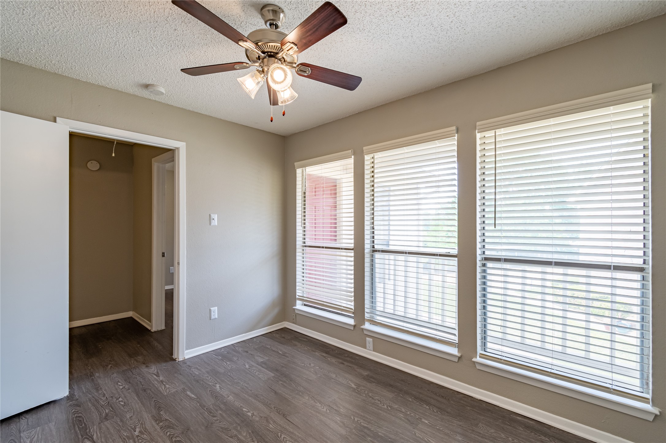 806 Treadwell Court UNIT&nbsp;B, Hurst, TX, 76053