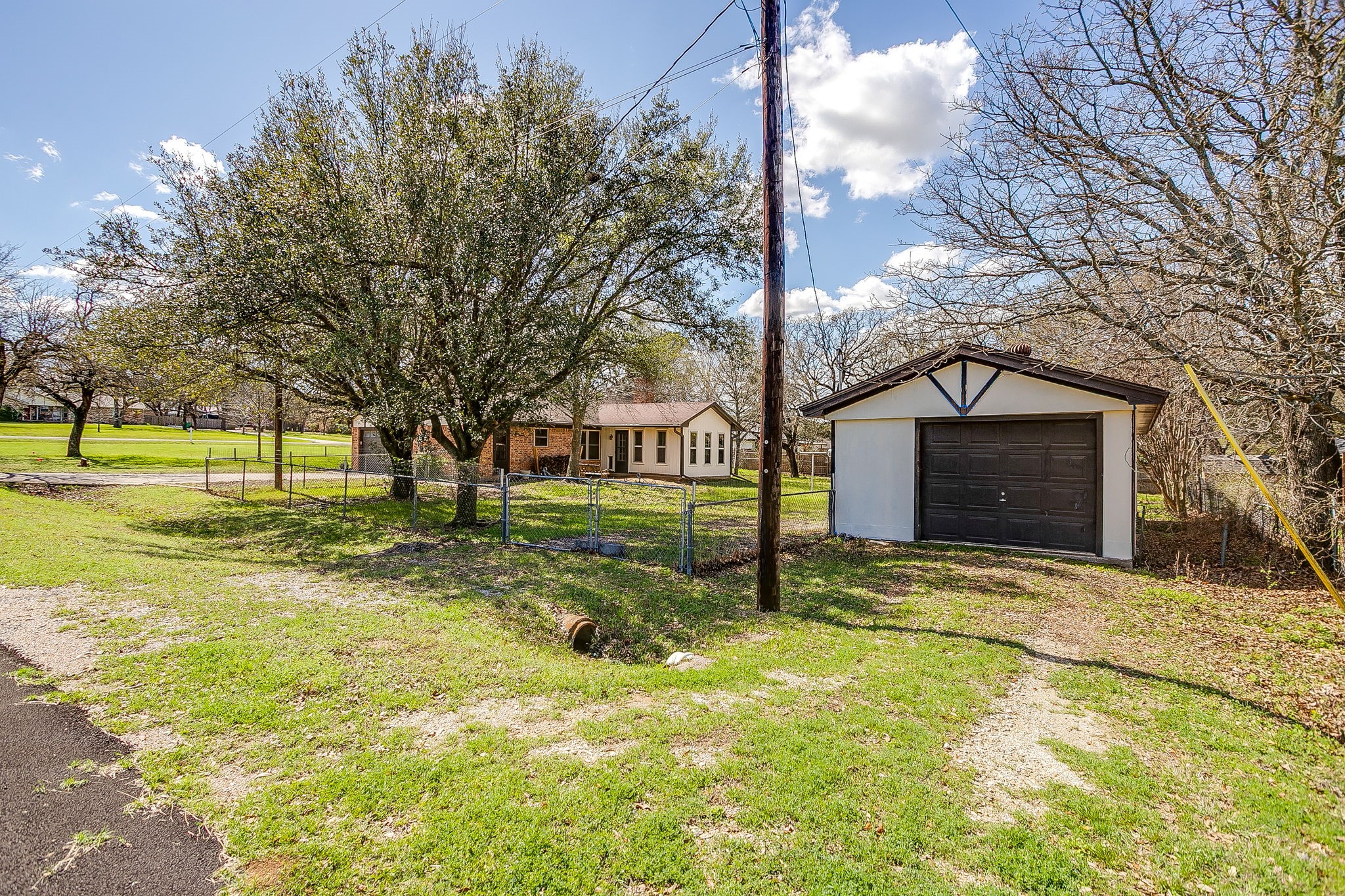 620 Donna Court, Burleson, TX, 76028