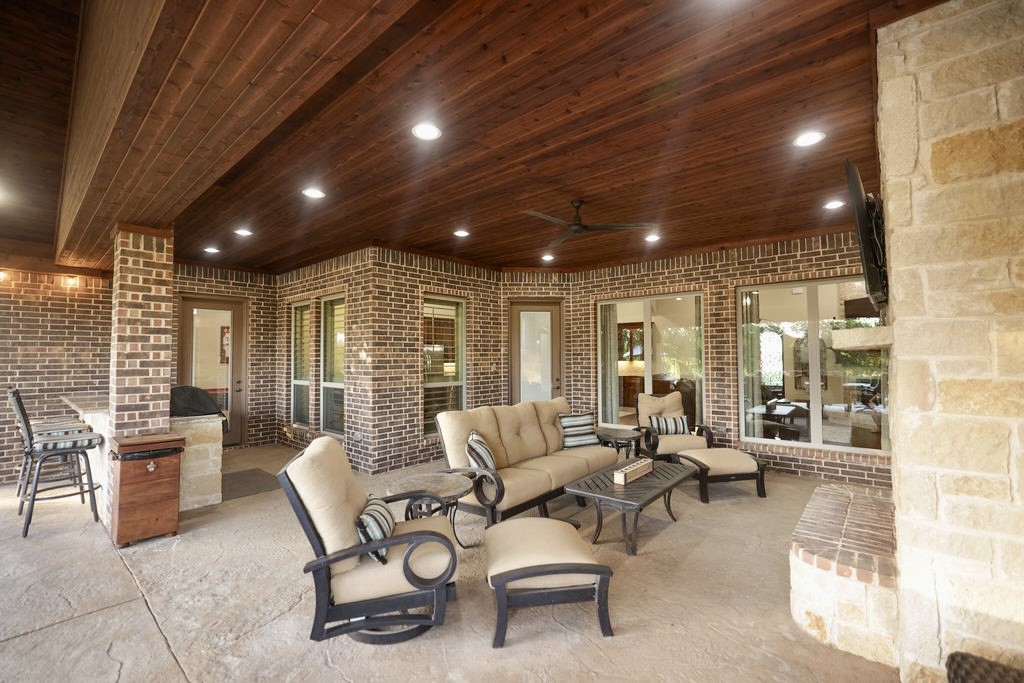 1387 Shadow Lakes Drive, Wills Point, TX, 75169