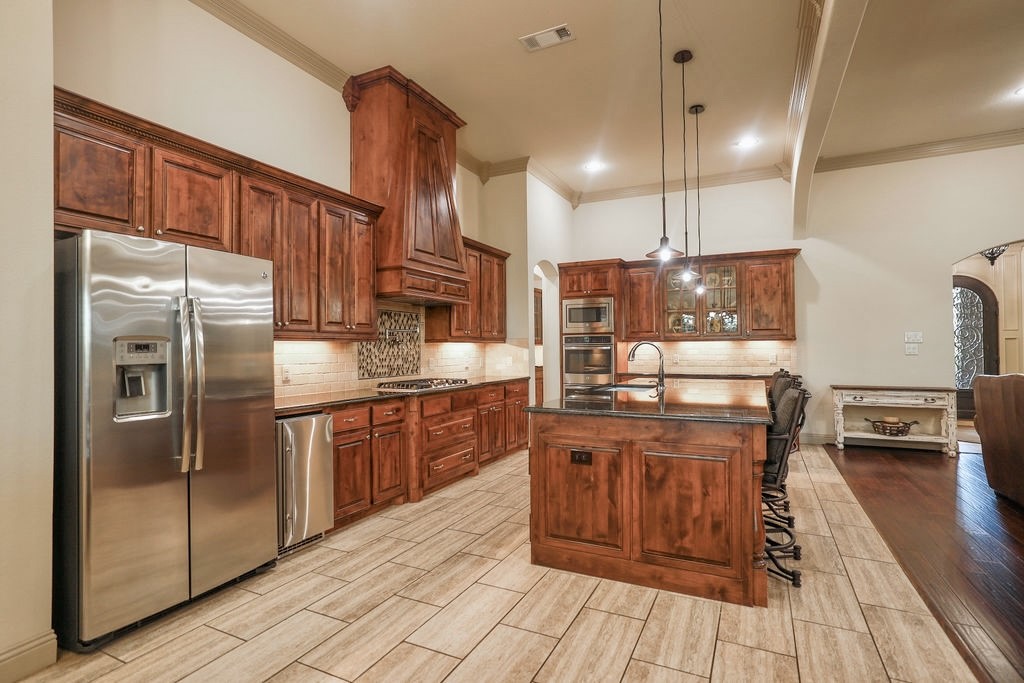 1387 Shadow Lakes Drive, Wills Point, TX, 75169