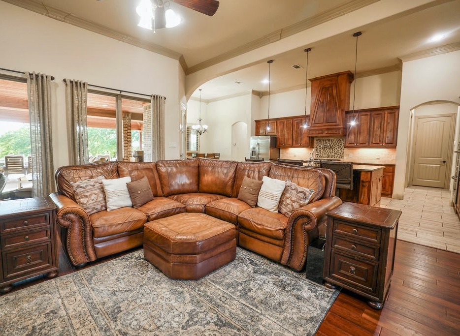 1387 Shadow Lakes Drive, Wills Point, TX, 75169