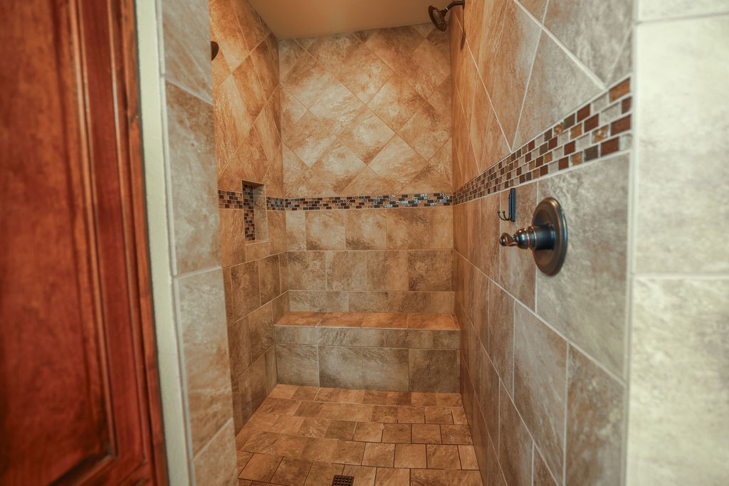 1387 Shadow Lakes Drive, Wills Point, TX, 75169