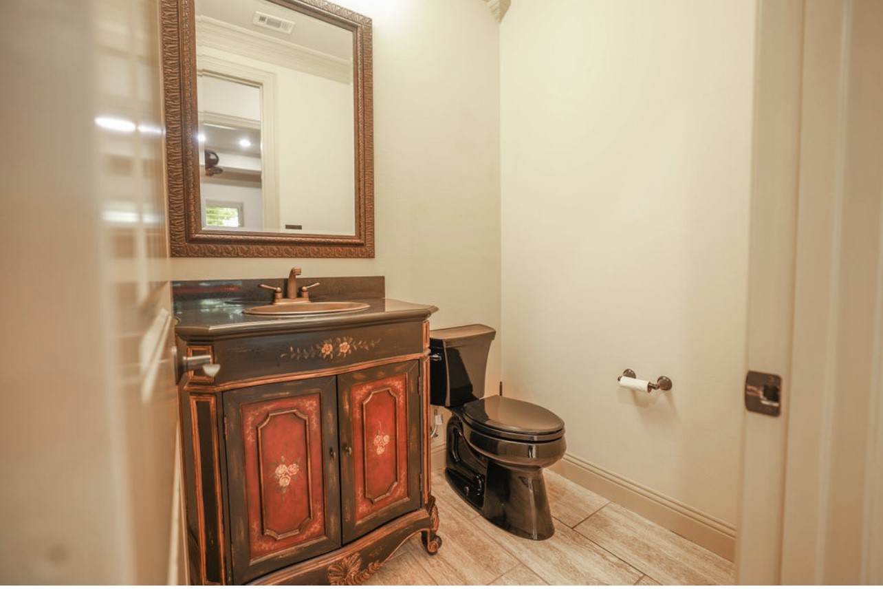 1387 Shadow Lakes Drive, Wills Point, TX, 75169