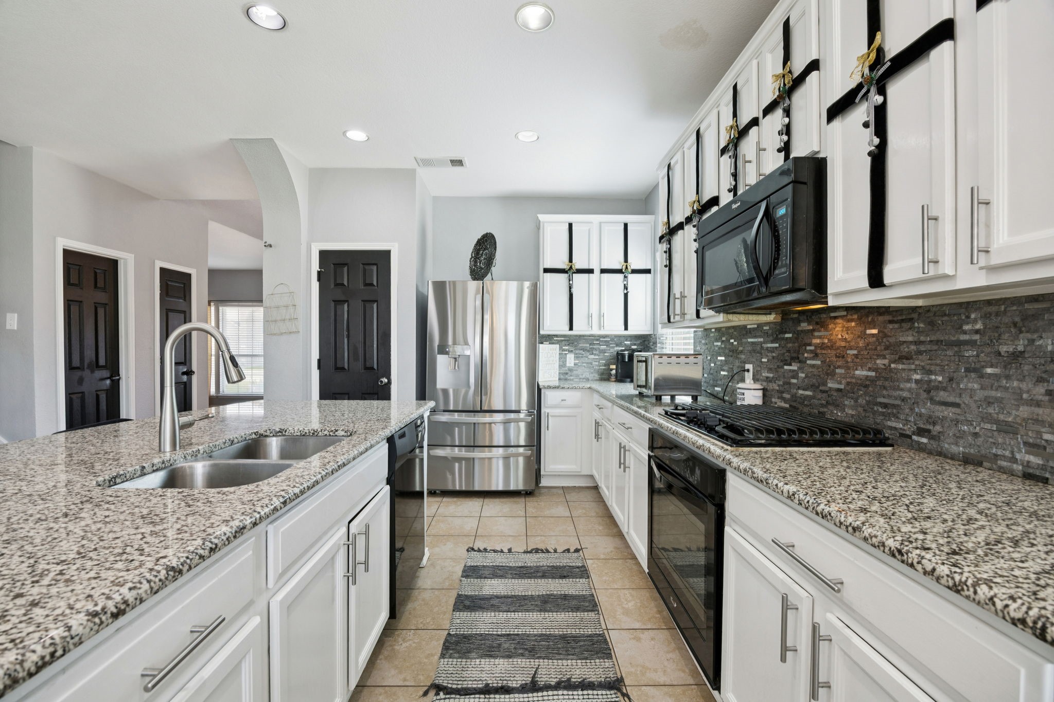 633 Daisy Drive, Desoto, TX, 75115