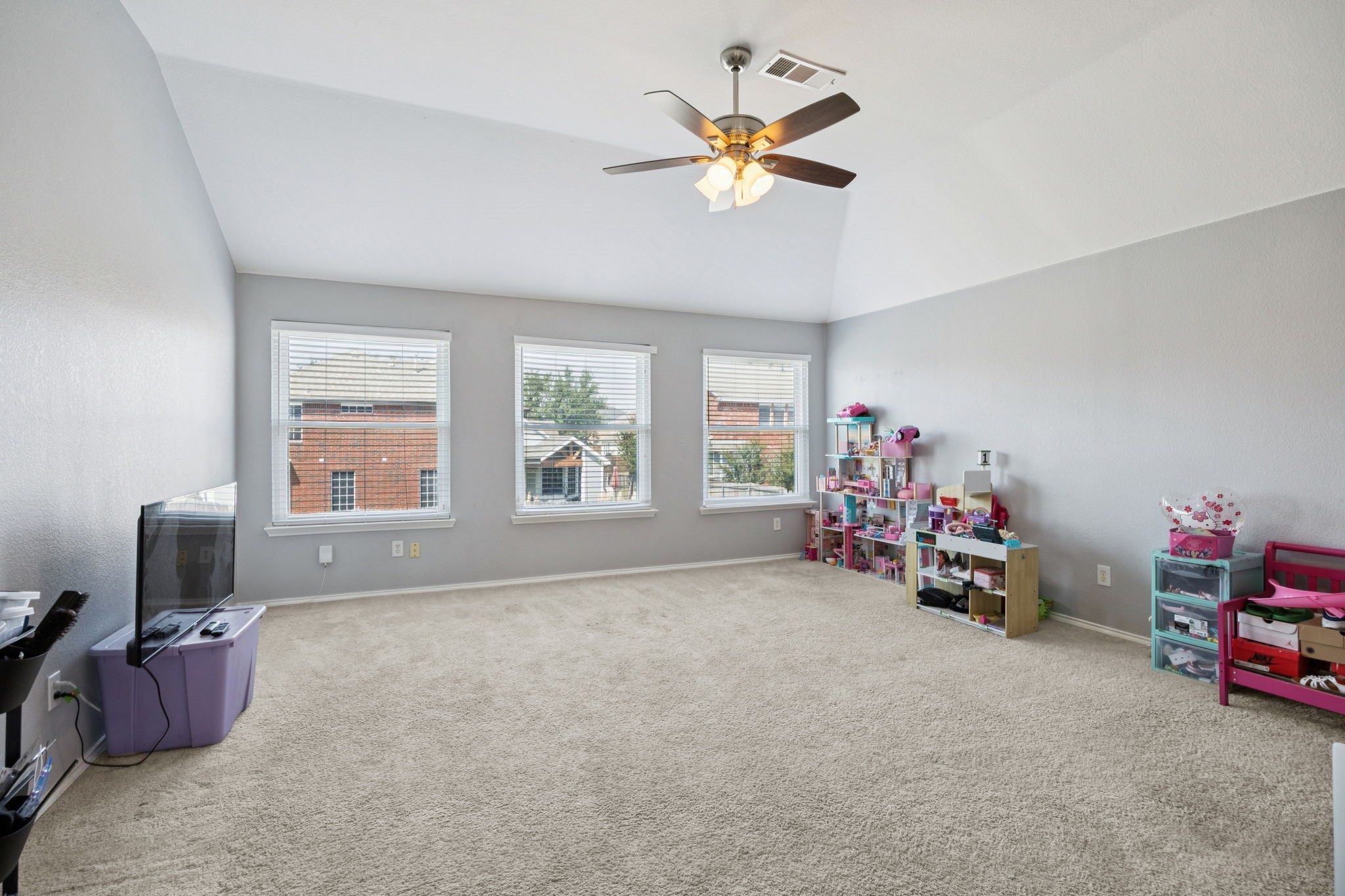 633 Daisy Drive, Desoto, TX, 75115